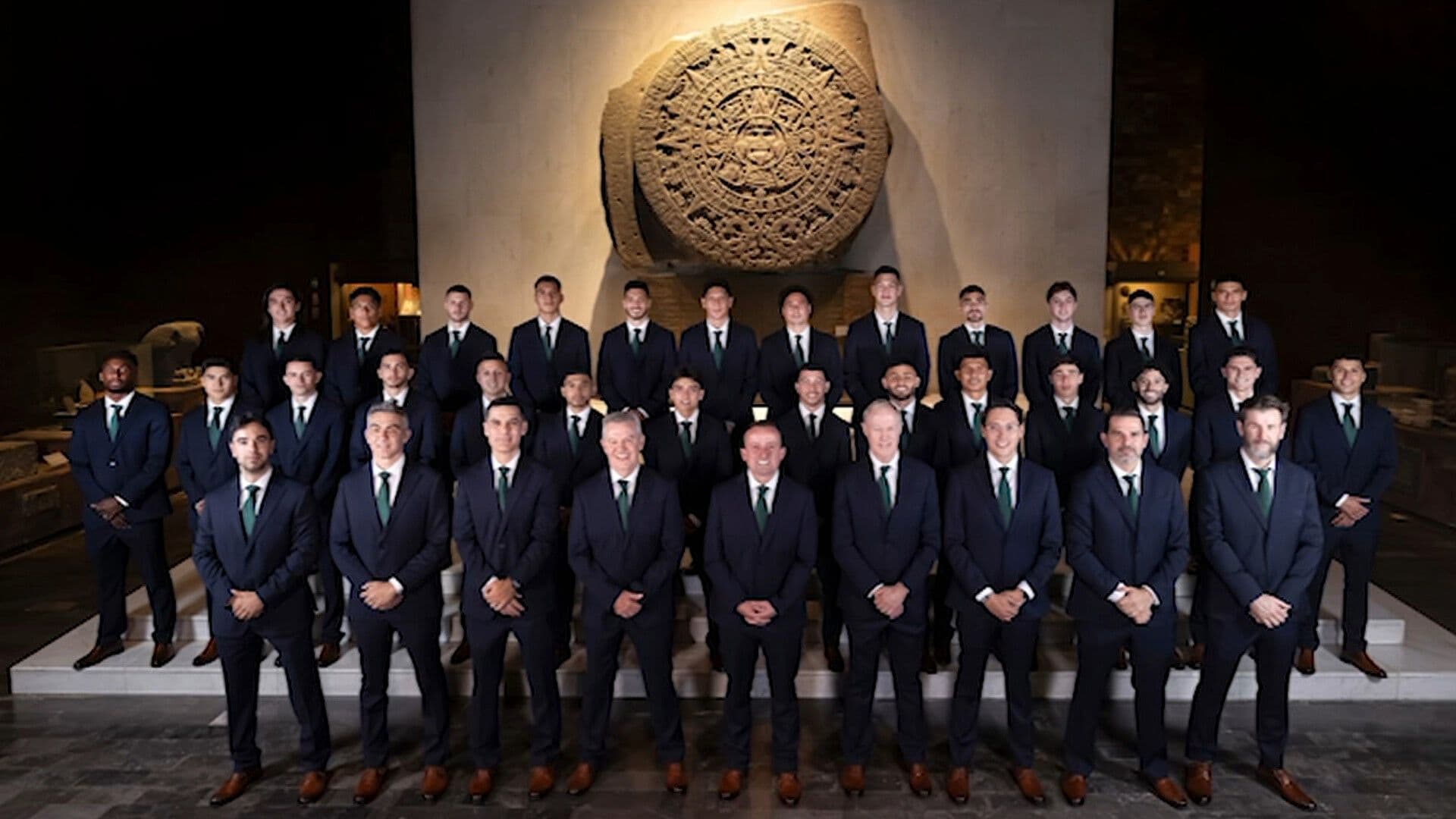 México Se Toma la Foto Oficial y Comienzan a Llegar las Primeras Selecciones al País