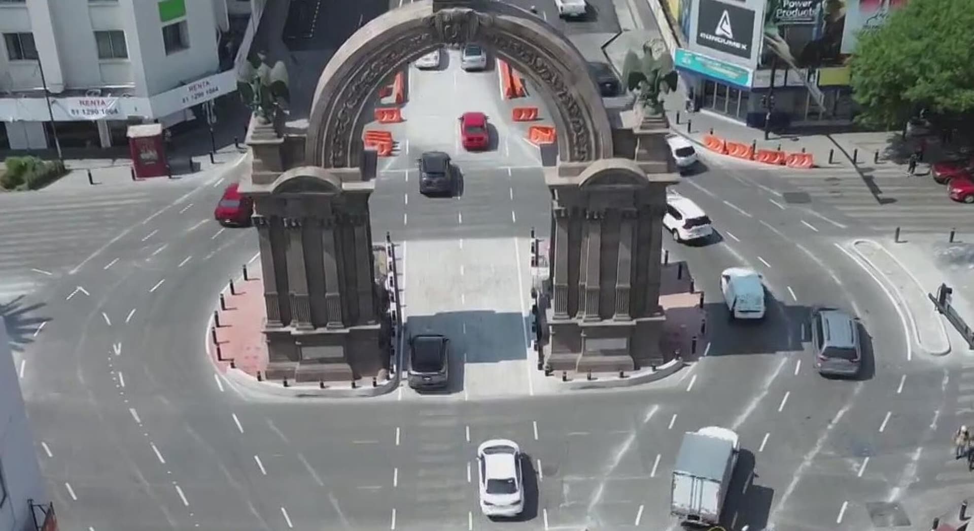 Reabren Carriles Bajo el Arco de la Independencia en Av. Pino Suárez y Madero