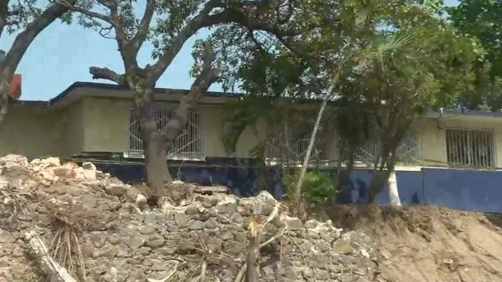 Continúan Sin Clases en Escuela Donde Colapsó Barda por Fuertes Lluvias en Veracruz