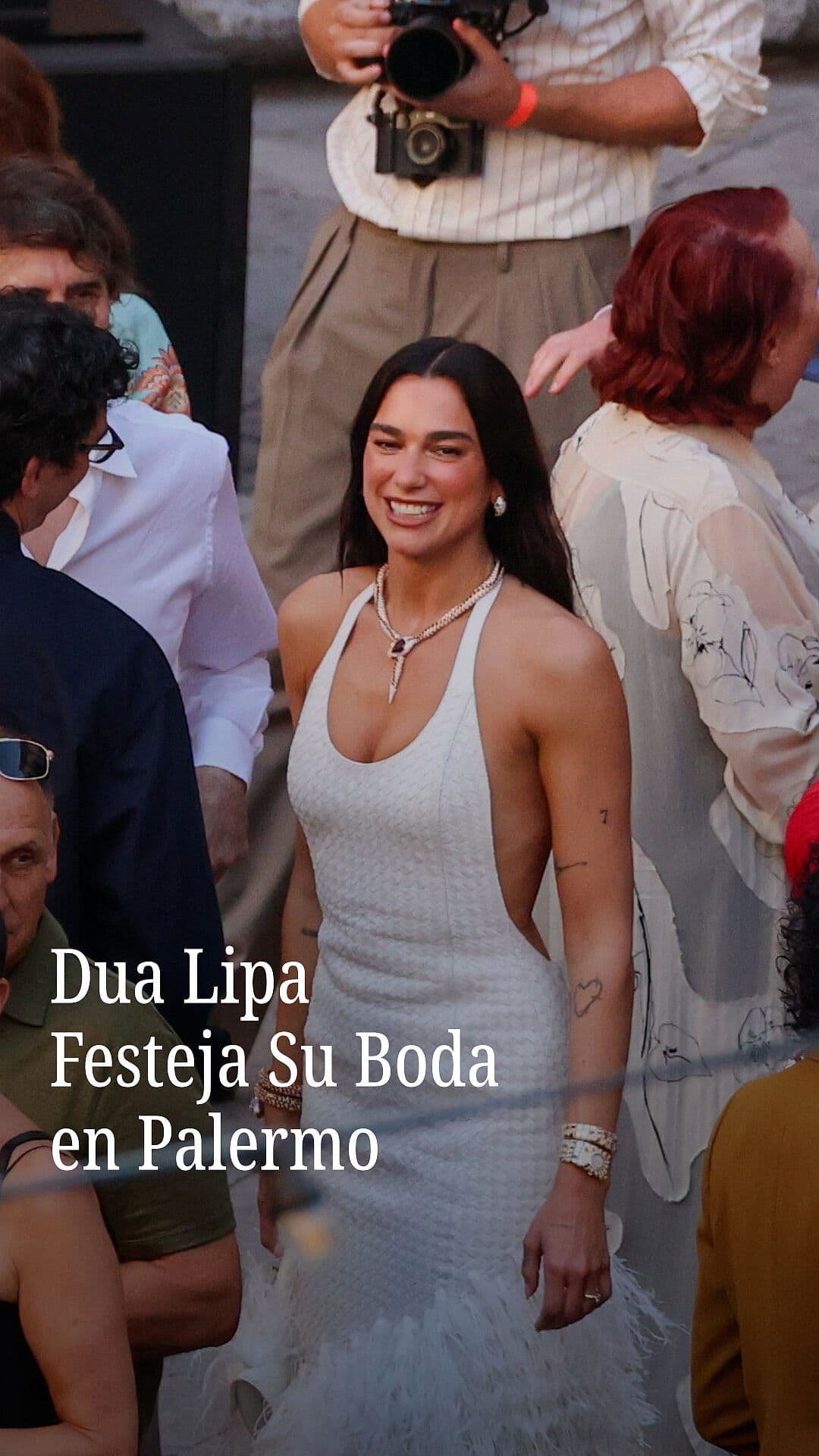 Dua Lipa Festeja su Boda En Palermo