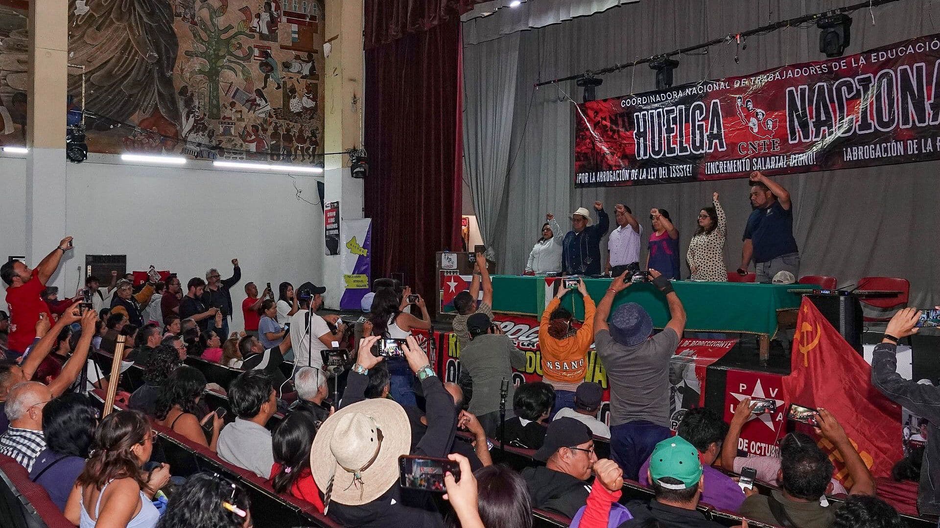 SEP Destaca Propuestas a la CNTE; Mantienen Mesa de Acuerdos
