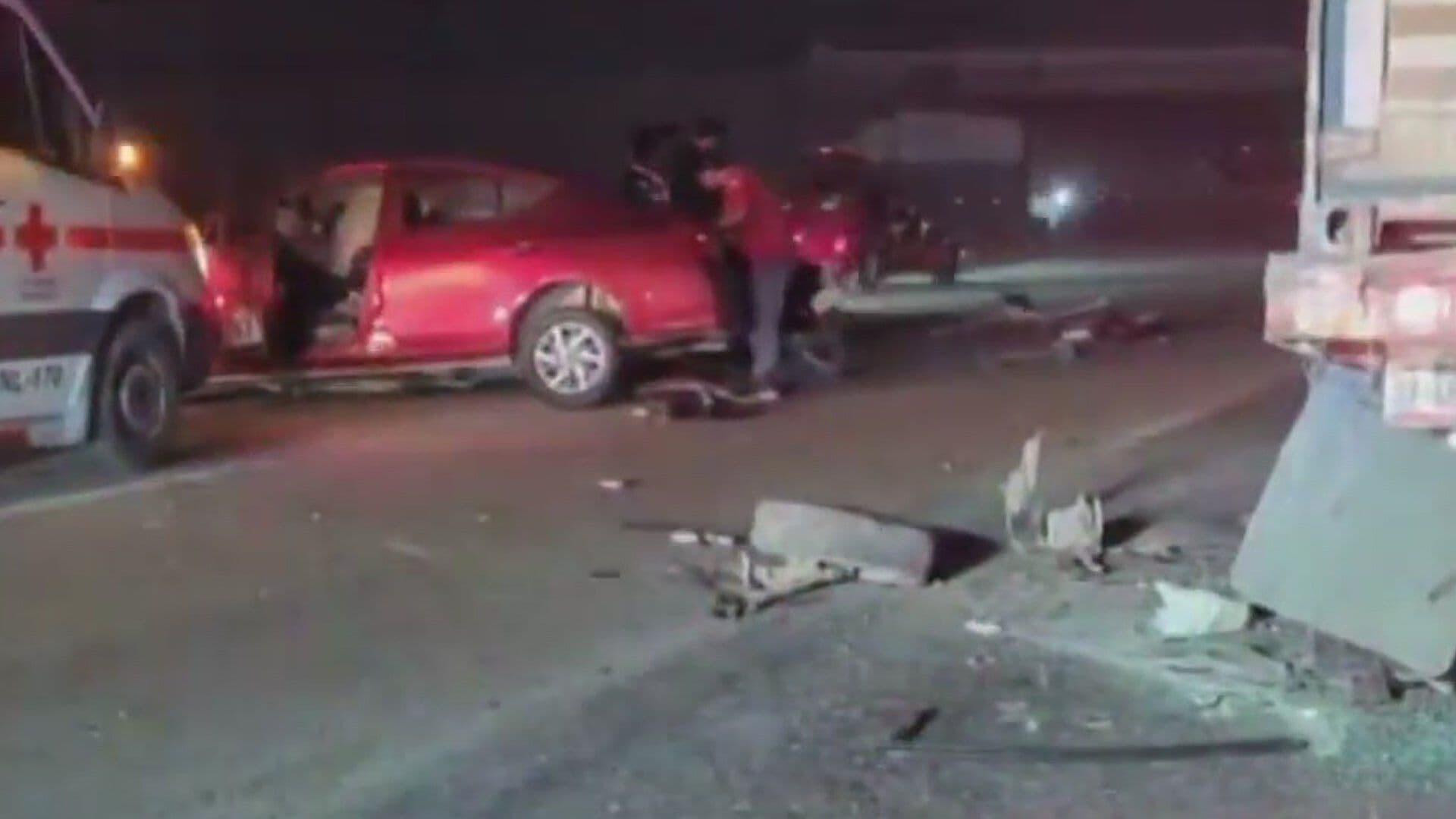 Hombre Lesionado tras Dormitar contra Tráiler en Apodaca