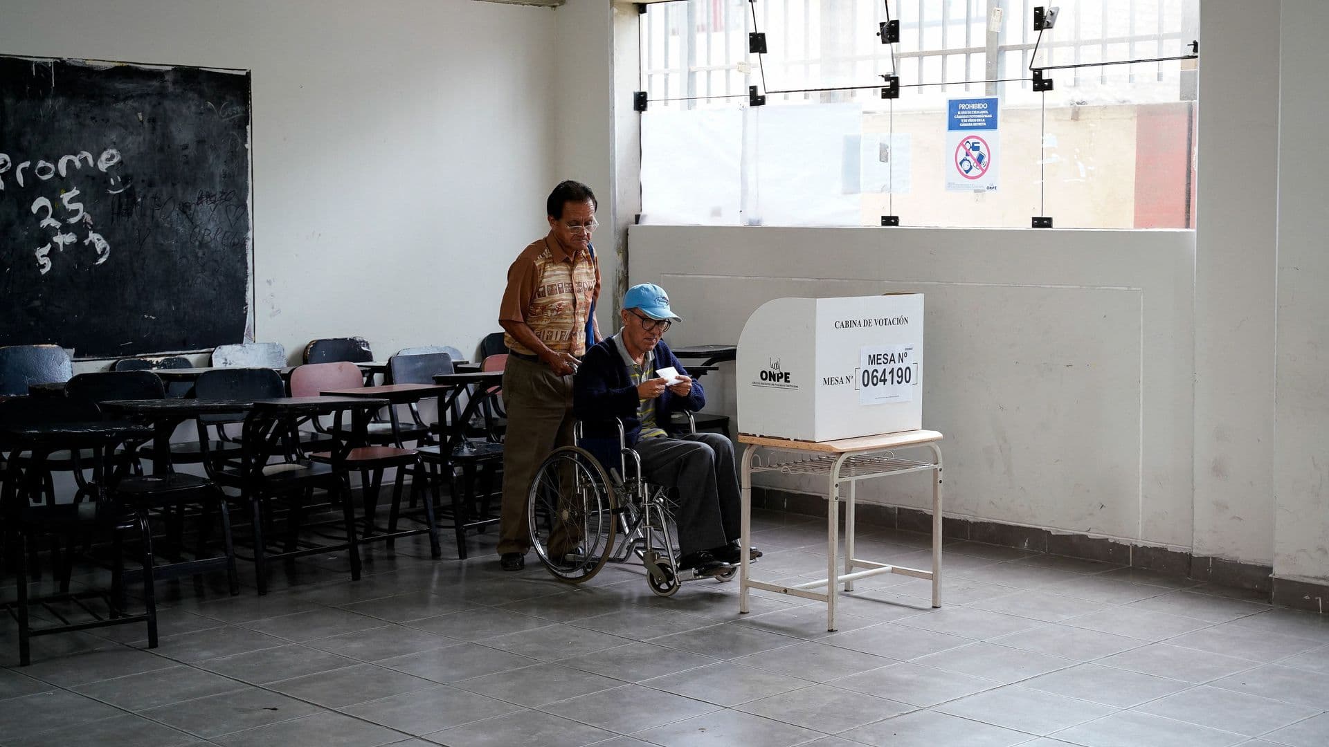 Elecciones Presidenciales en Perú: Segunda Vuelta Reñida