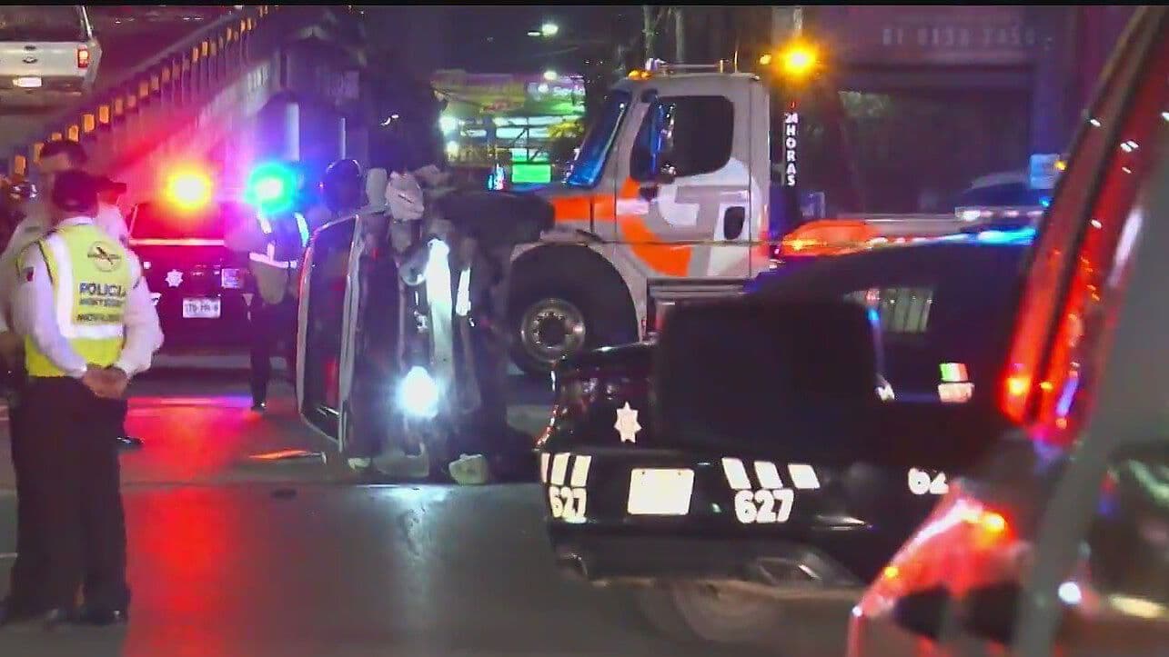 Muere Hombre en Volcadura en Monterrey