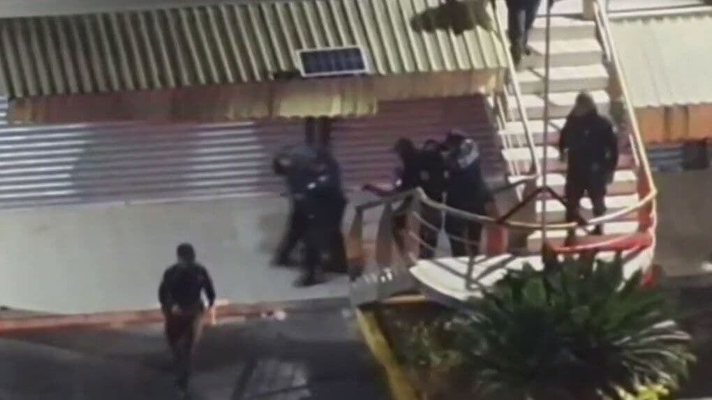 Detienen a 2 Infraganti en Guadalupe Saqueaban Locales Comerciales