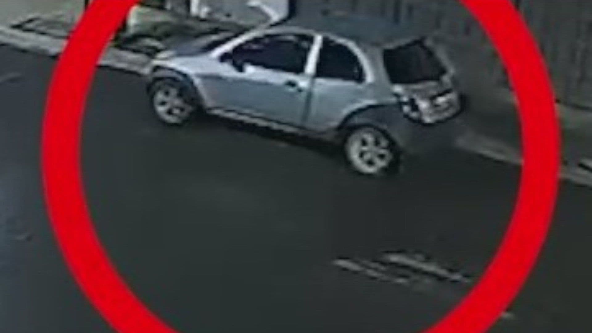 Roban Llanta de Refacción en 33 Segundos en Monterrey