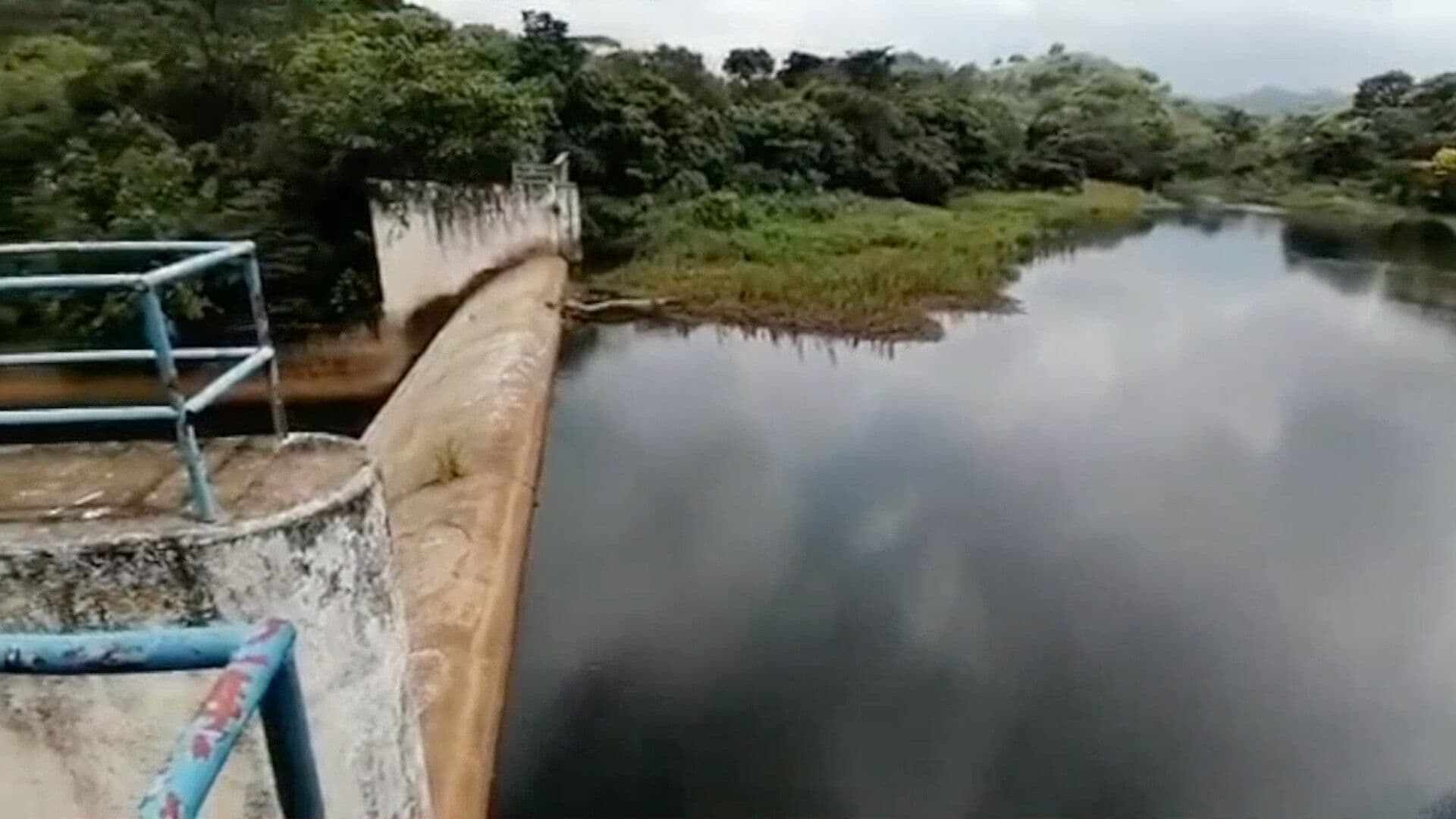 Habitantes Sin Agua por Cierre de Presa Yuribia al Sur de Veracruz