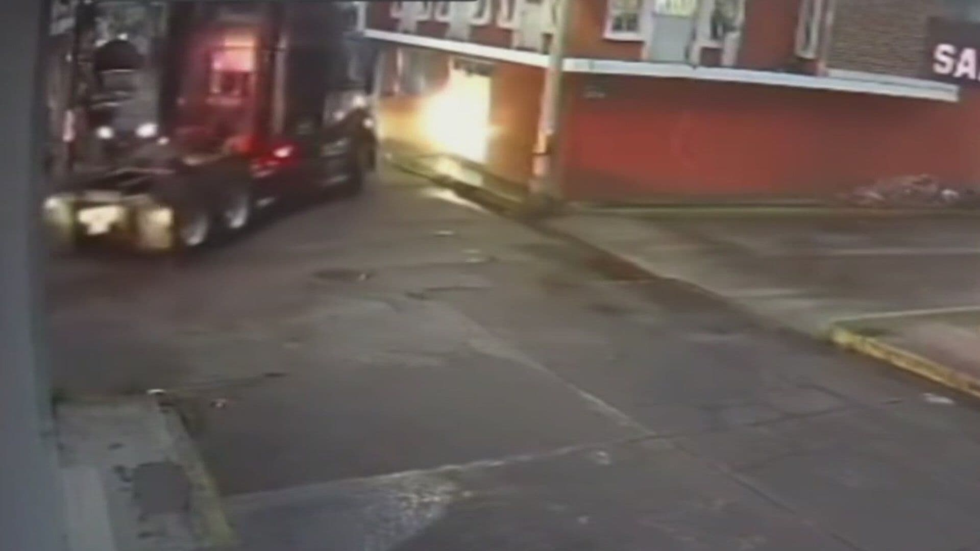 Robo de Tractocamión Termina en Persecución en Chignahuapan, Puebla | VIDEO