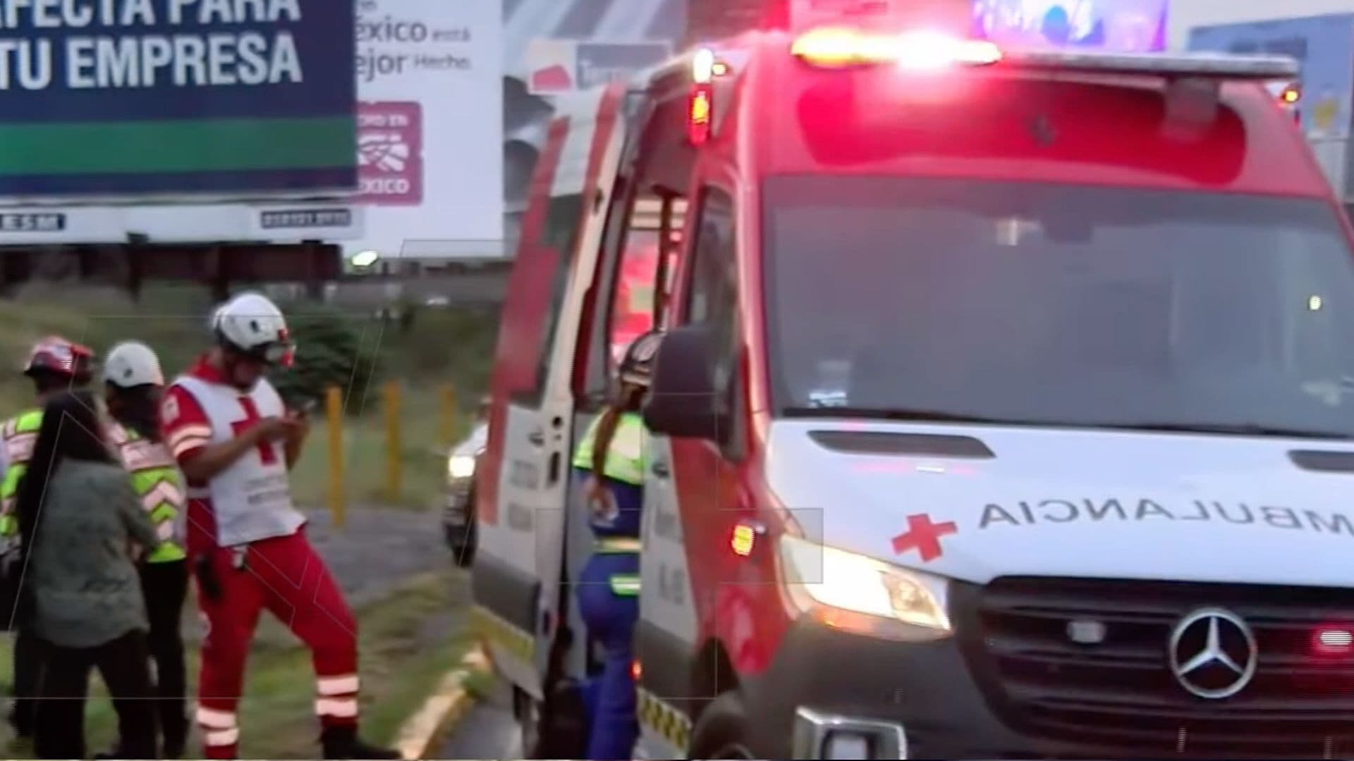 Volcadura Deja un Lesionado en Av. Gómez Morín en San Pedro, Nuevo León