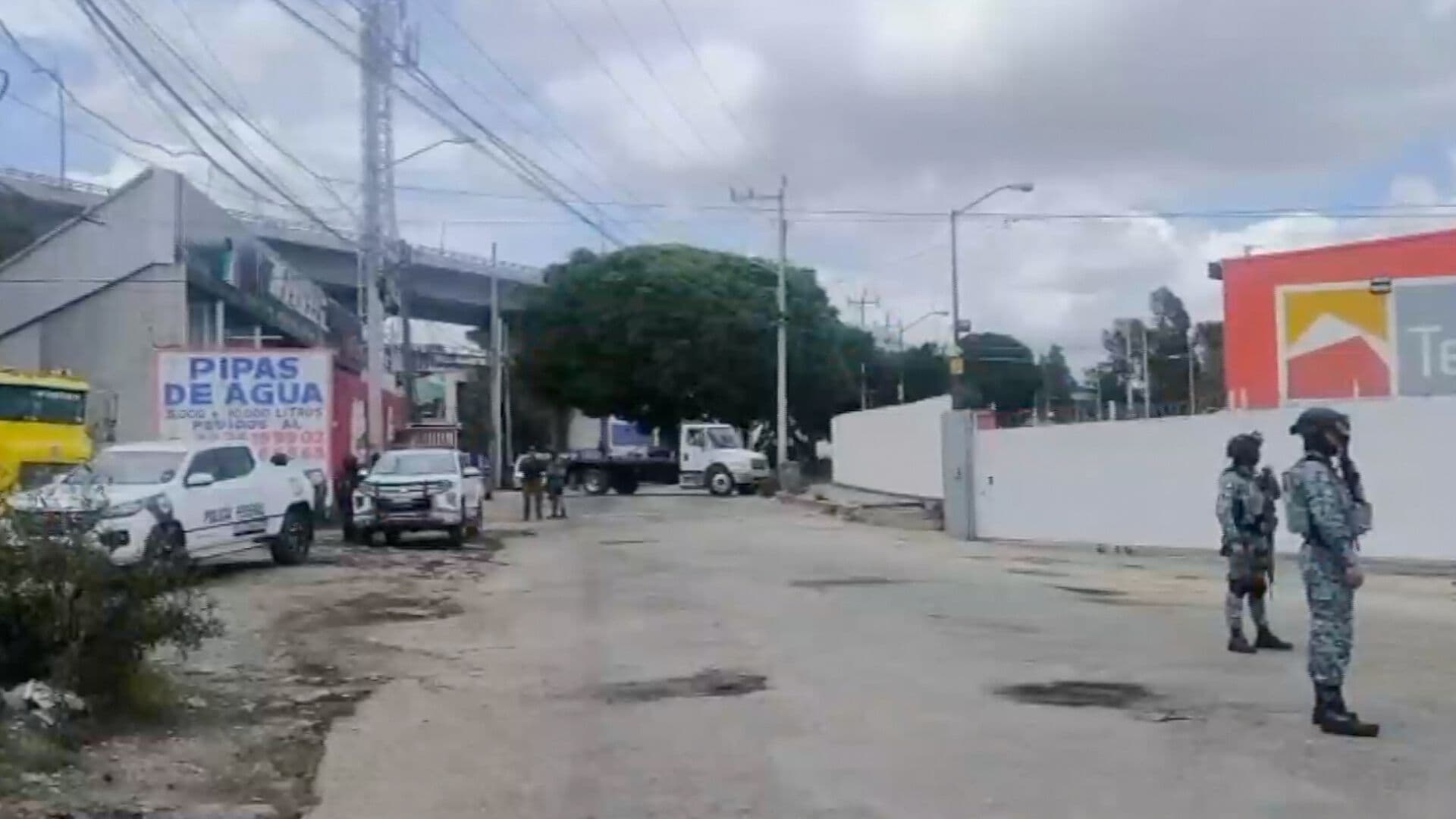 Cuatro Detenidos Clausura Pozo Ilegal Agua Diez Pipas Aseguradas San Pablo Xochimehuacan Puebla