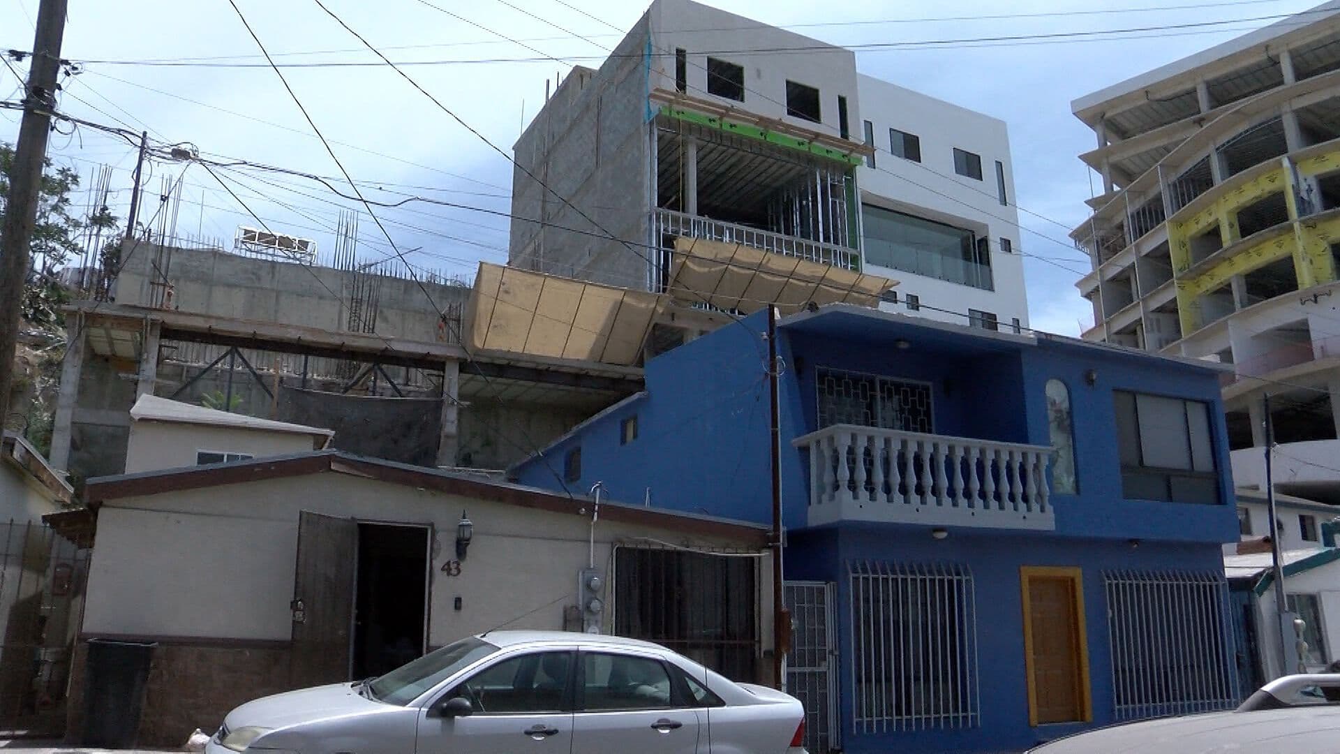 Obra en Ladera Provoca Daños en Viviendas de Los Olivos en Tijuana