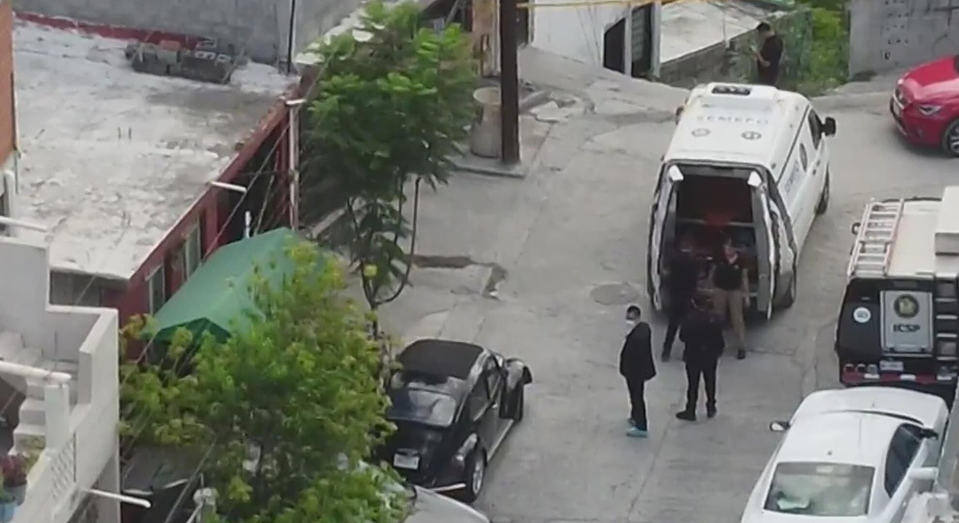 Hallan Restos Humanos Enterrados en el Patio de Casa; Hacen Segundo Cateo en Monterrey