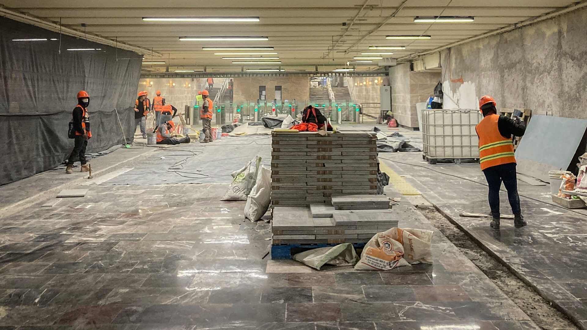 Siguen Obras a Marchas Forzadas en Estaciones de la Línea 2; en Metro Hidalgo Hay Accesos Cerrados