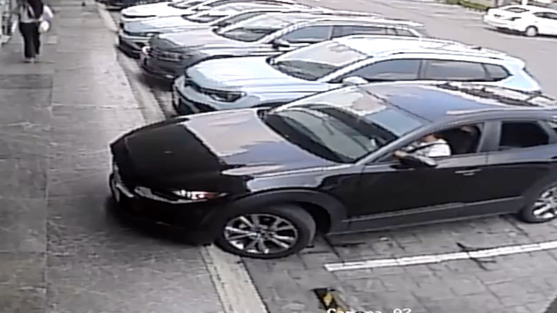 Conductor Huye Choque Automóvil Mazda Plaza Comercial San Bernardino Tlaxcalancingo