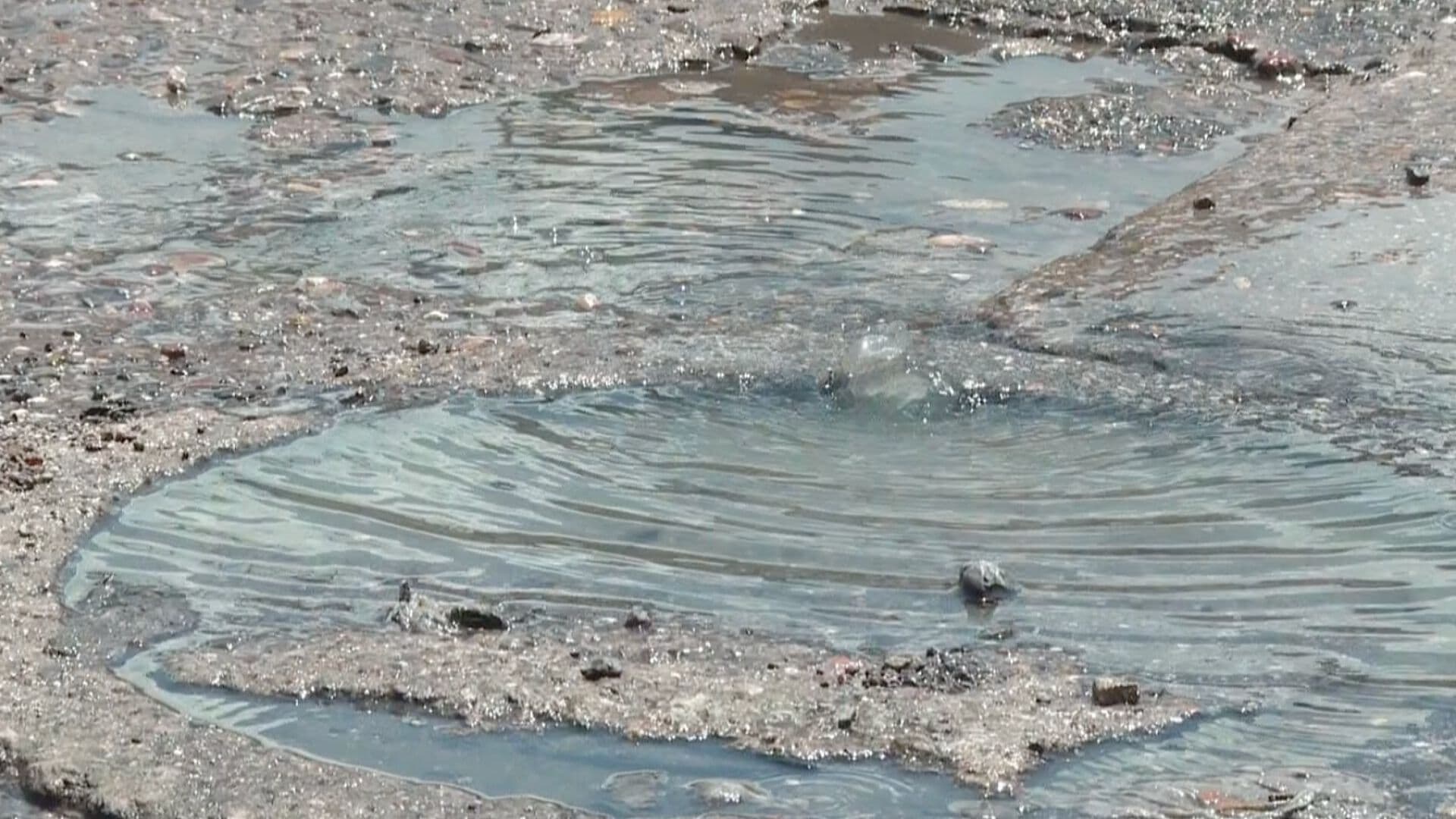 Vecinos Denuncian Drenaje Colapsado en la Colonia Nuevo Hermosillo, al Sur de la Ciudad