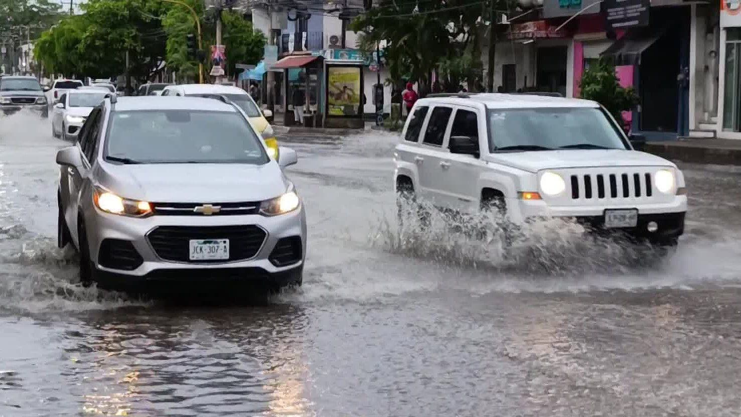 Lluvias Provocan Corrientes y Encharcamientos en Varios Sectores de Puerto Vallarta