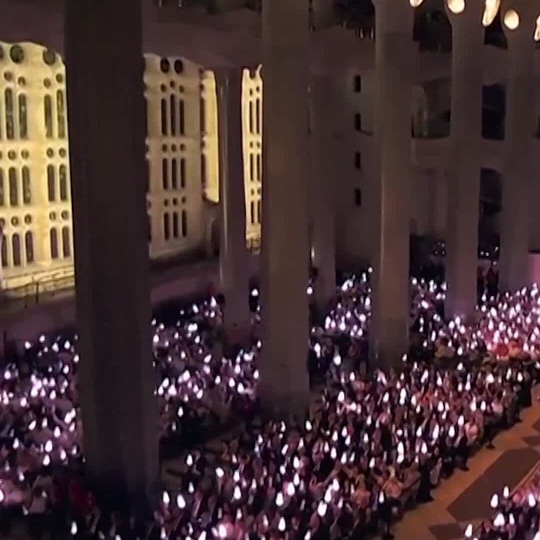 Espectáculo de Luces por Nueva Torre de la Sagrada Familia