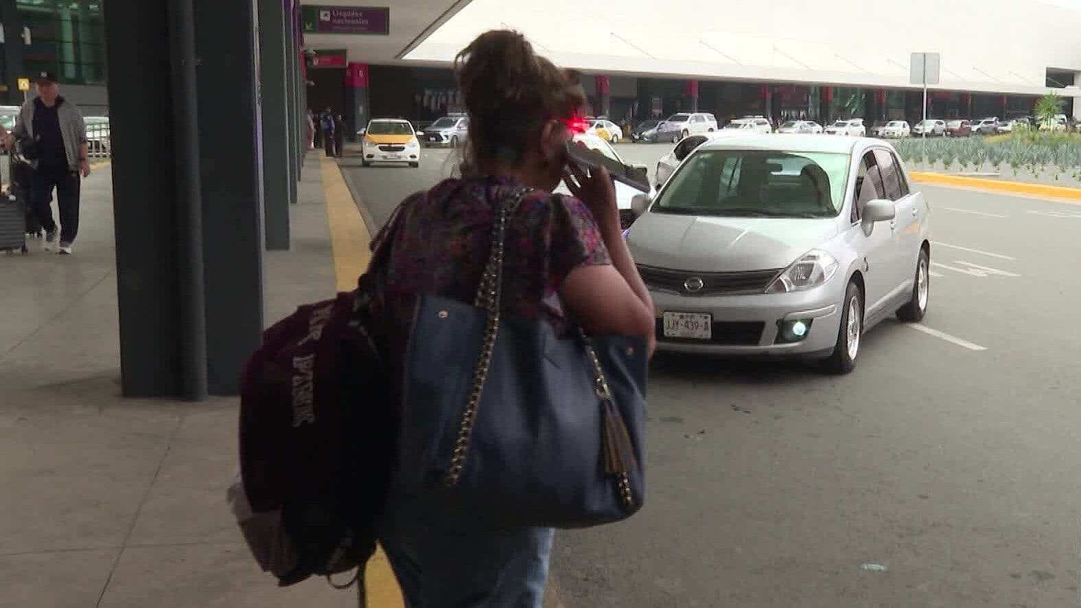 Alertan por Conductores que se Hacen Pasar por Taxis de Plataforma en Aeropuerto de Guadalajara