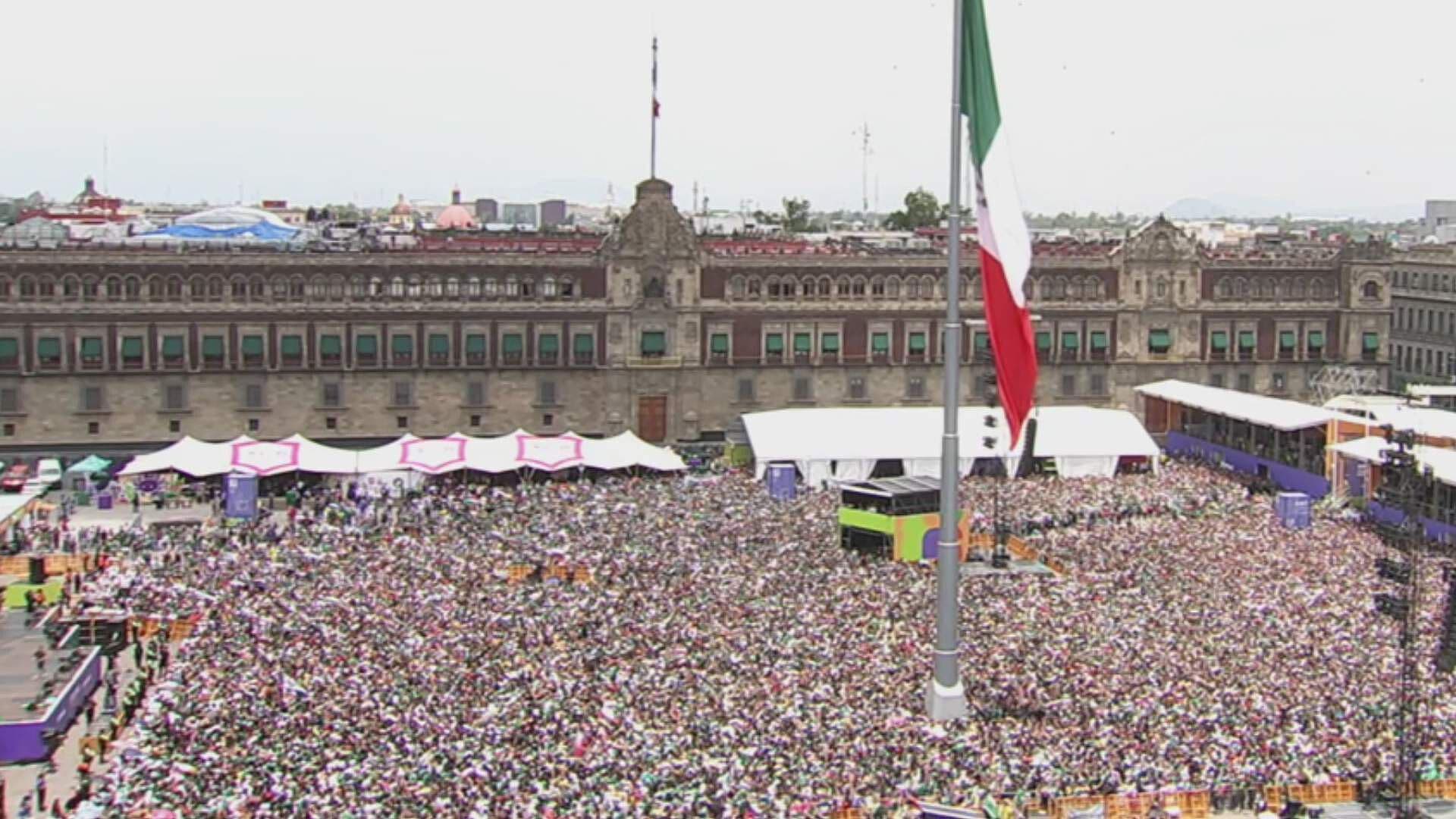 Desde el Aire; Así Celebran el Primer Gol de la Selección Mexicana en el Zócalo de CDMX