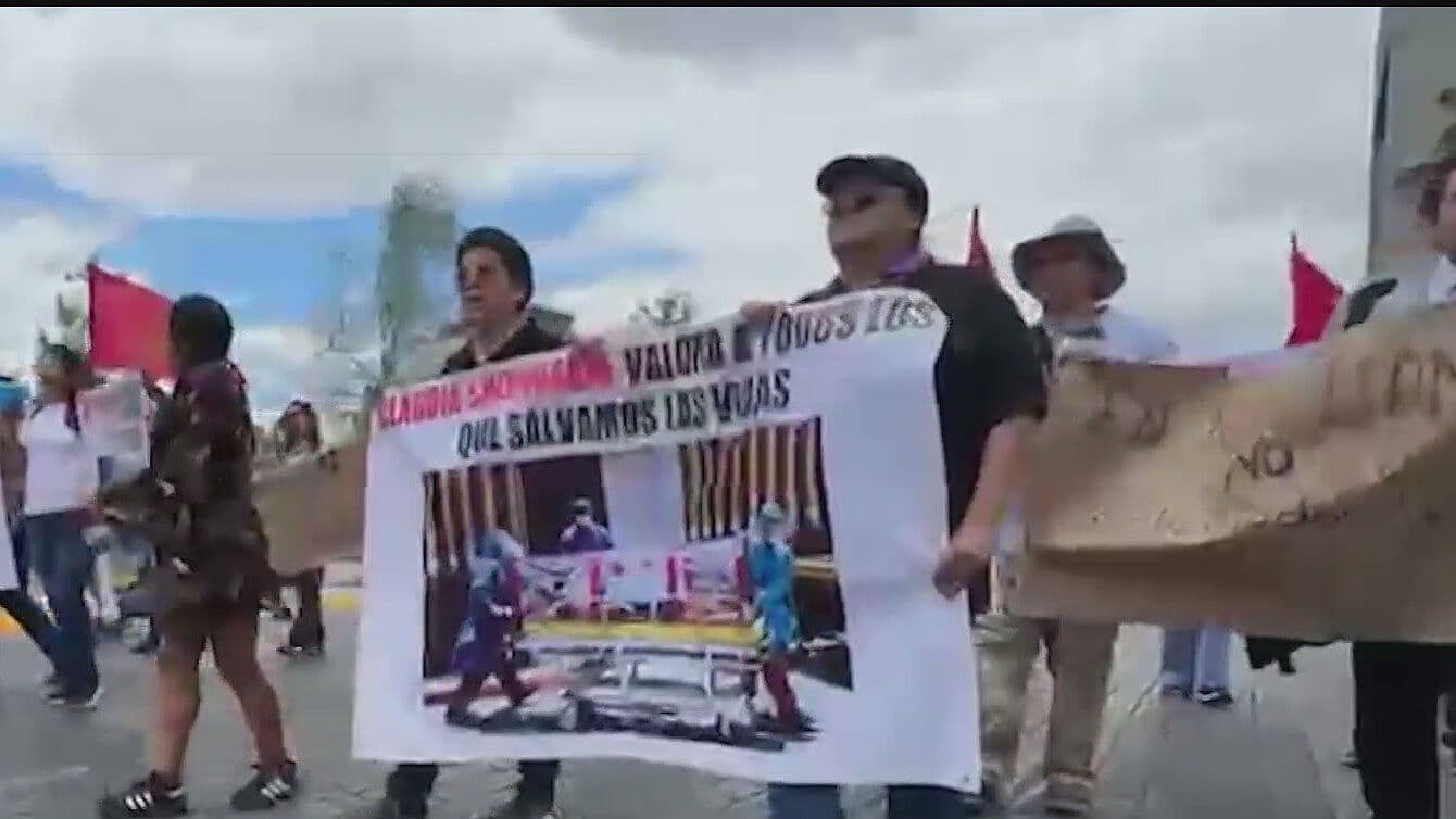 Bloquean Maestros de la CNTE y Trabajadores del ISSSTE