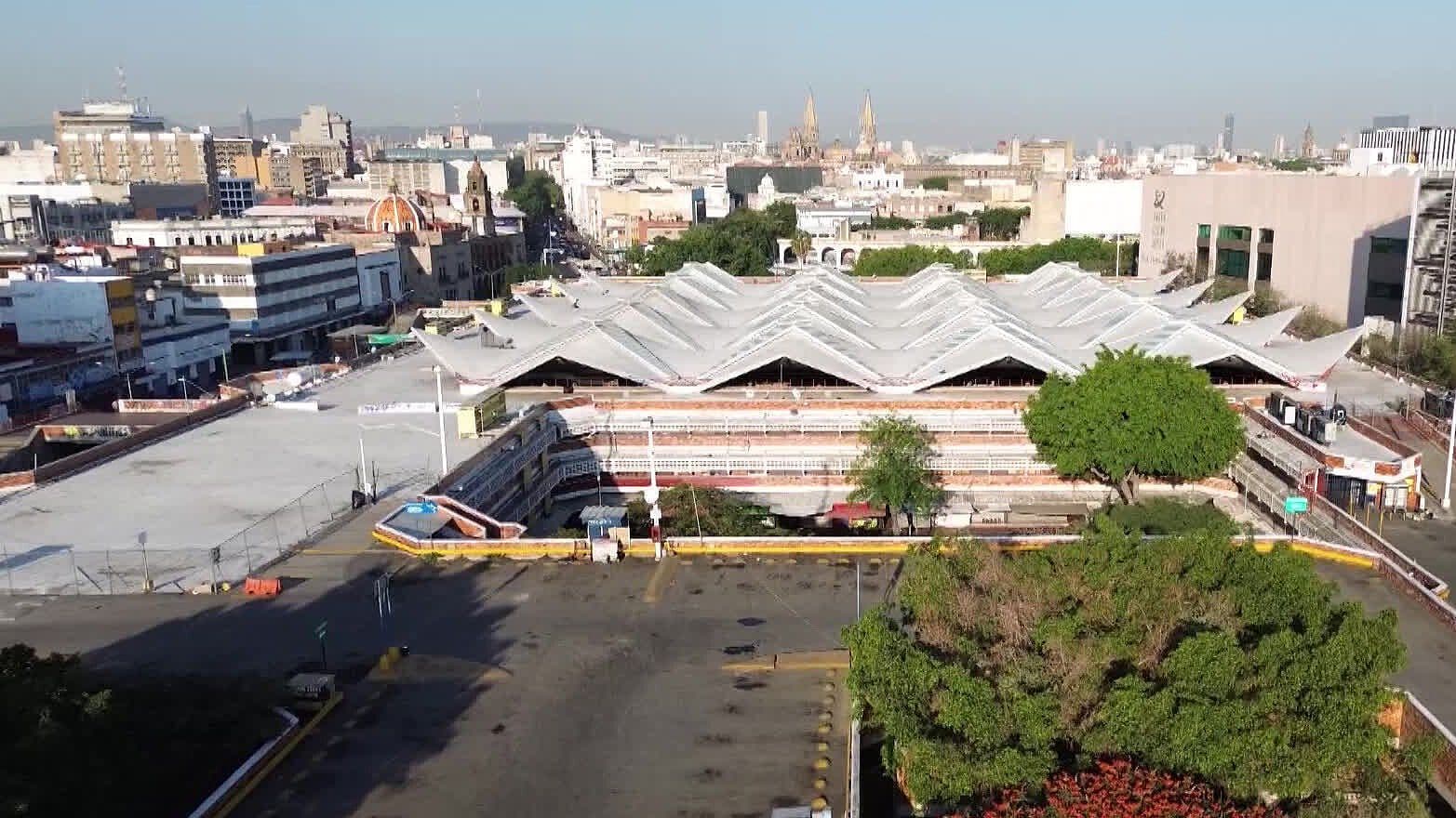 Avanzan 75% Obras de Reforzamiento y Modernización del Mercado San Juan de Dios