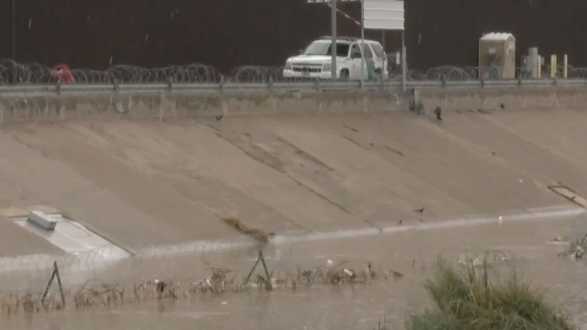 Alerta Patrulla Fronteriza por Peligro en Canales de Agua en la Frontera de Cd. Juárez