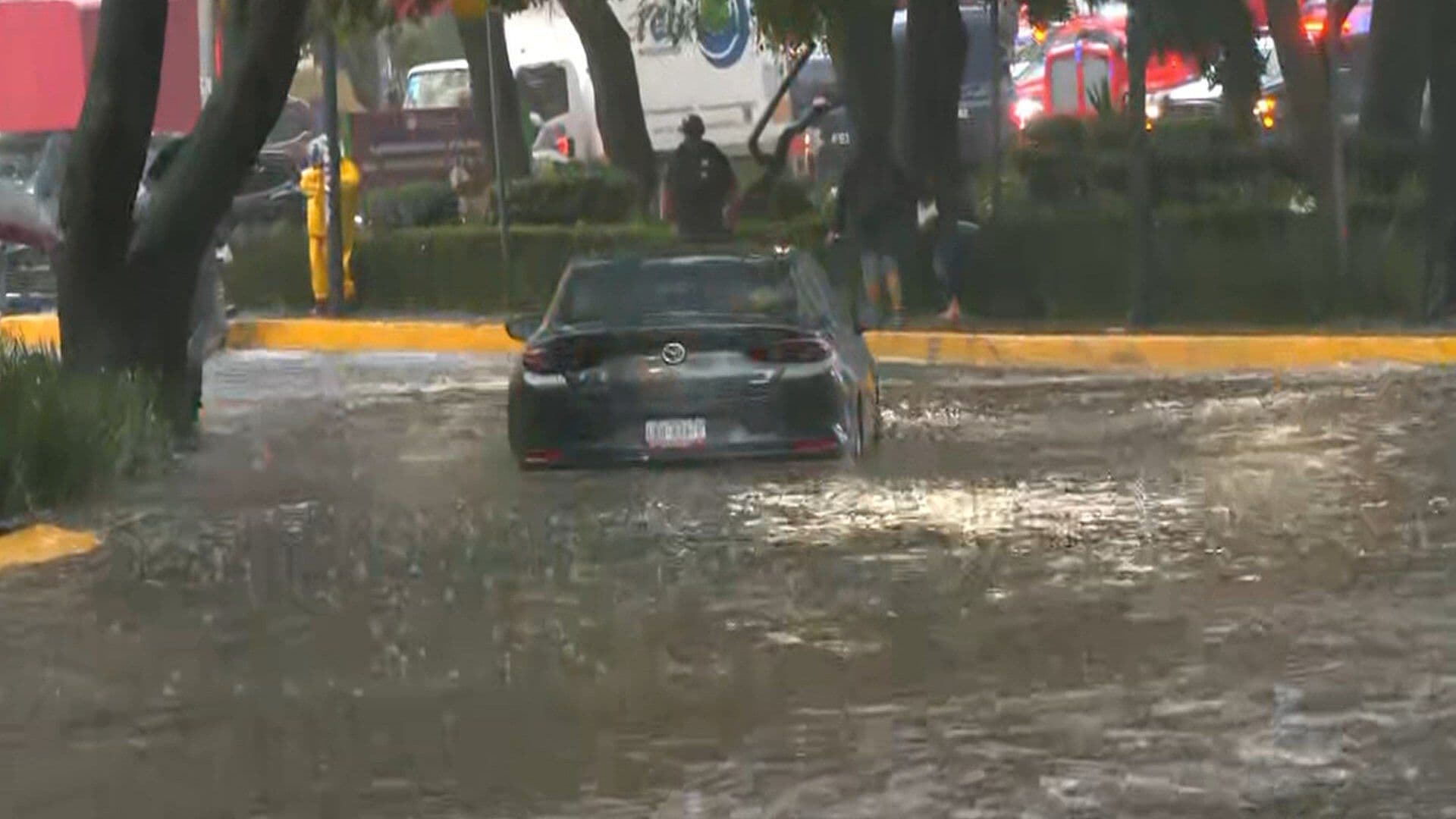 Colapsa la Movilidad en Tlalpan por Fuerte Inundación Hoy 12 de Junio