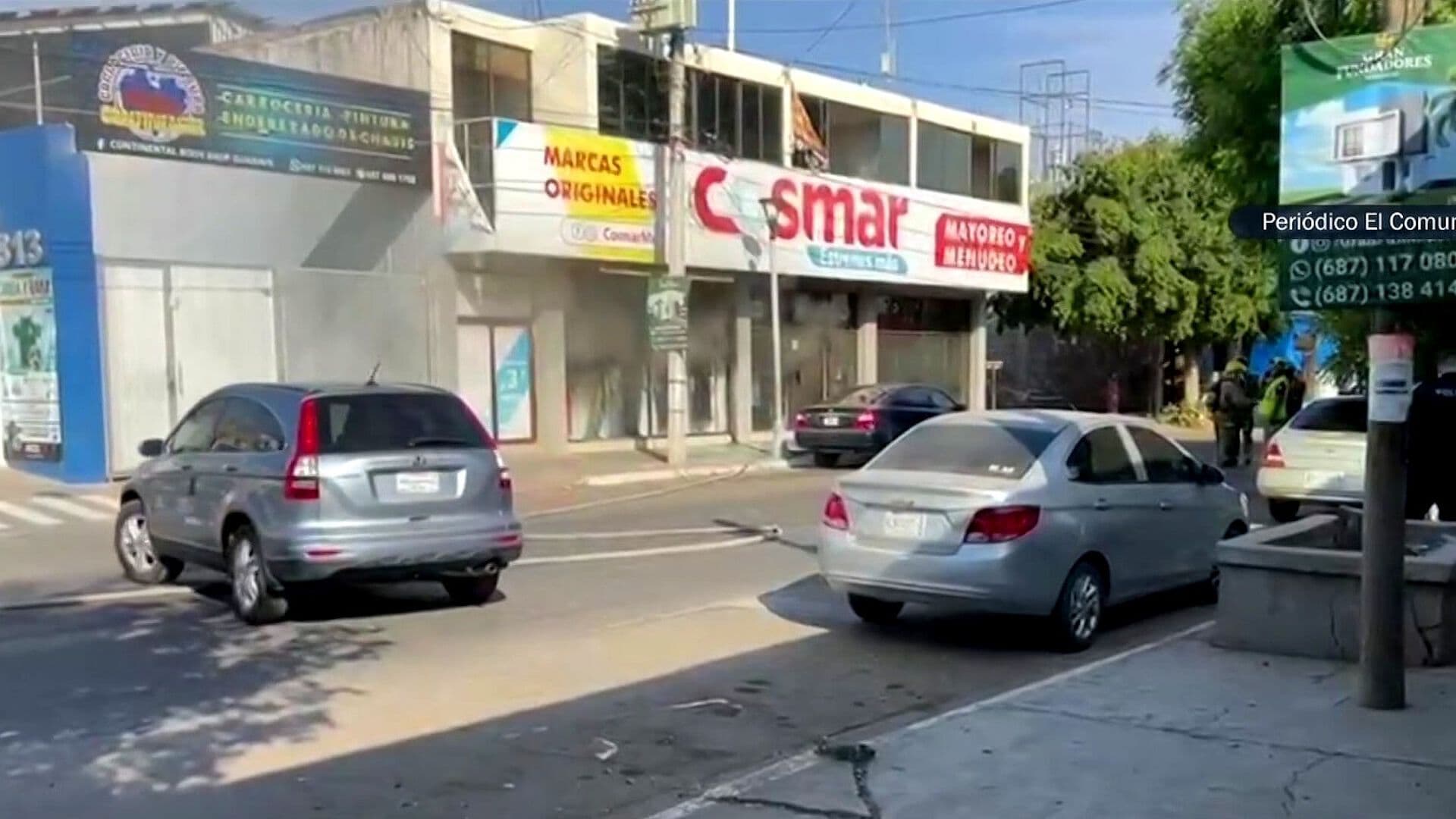 VIDEO: Incendio en Tienda de Ropa en Guasave, Sinaloa; Moviliza a Bomberos