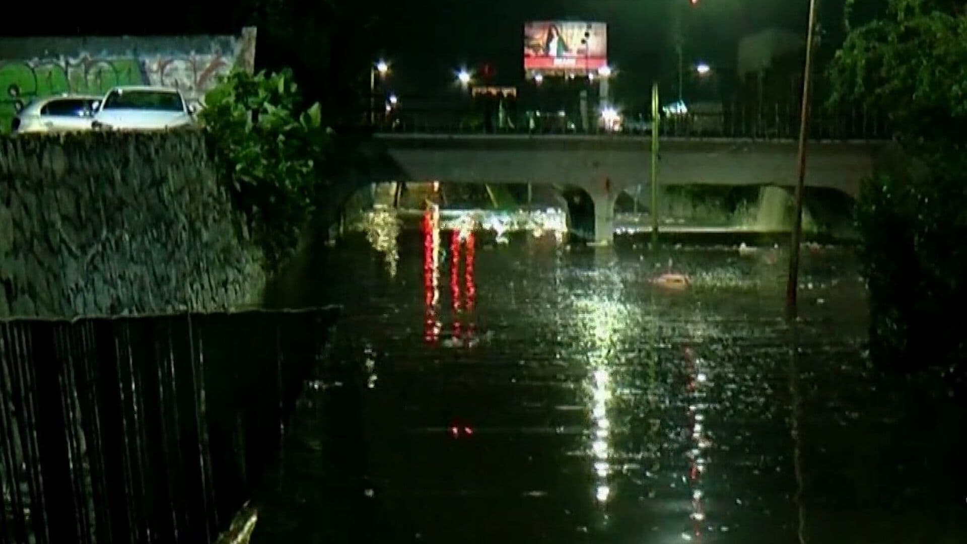 Tormenta Deja Inundaciones, Árboles Caídos y Daños en Guadalajara, Jalisco