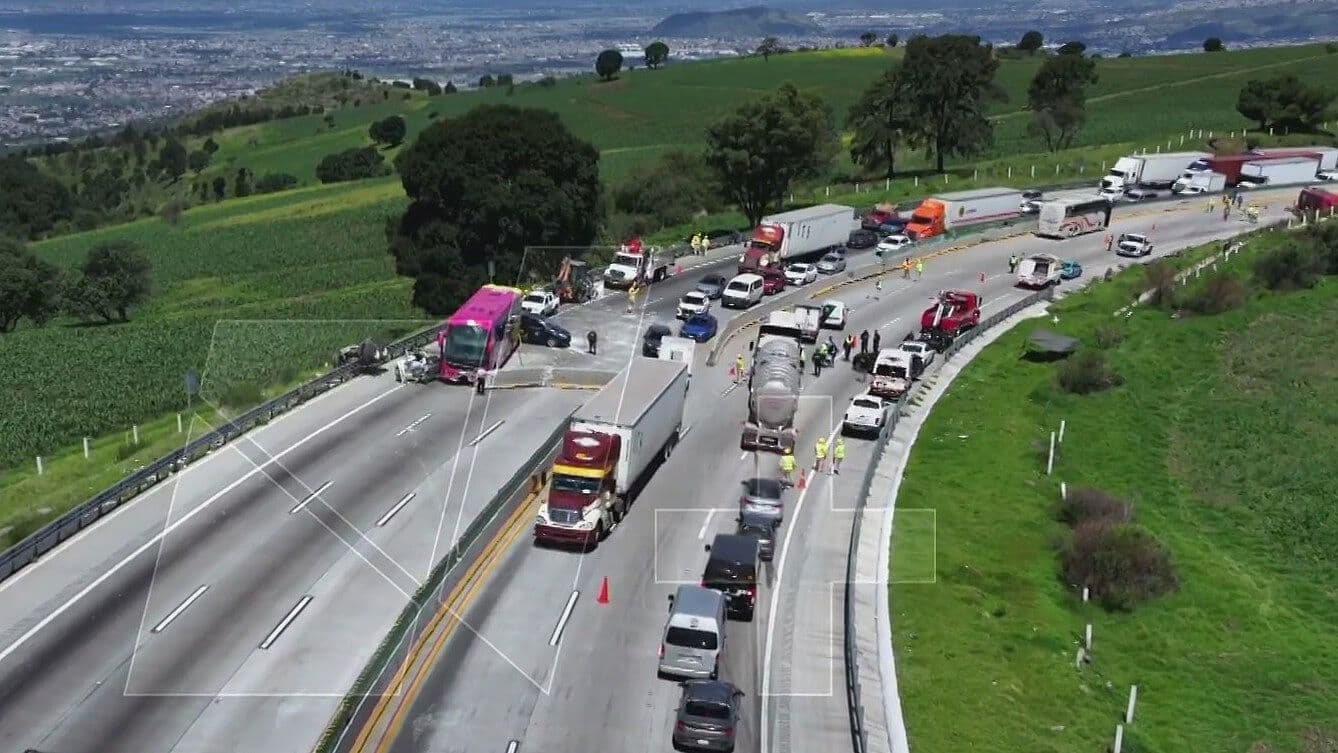 Desde el Aire: Así se Ve el Colapso Vial en la México-Puebla por Choque Múltiple