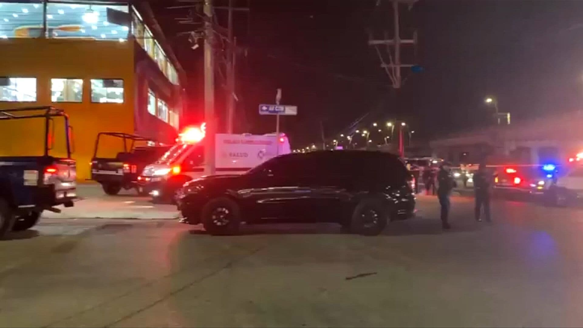 Comando Irrumpe Marisquería, Abre Fuego contra Clientes en Playa del Carmen