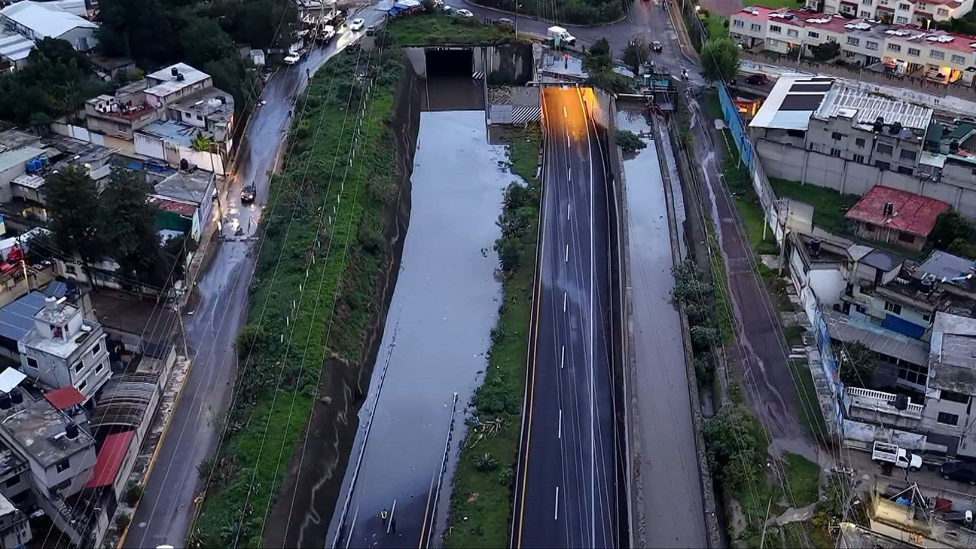 Desde el Aire: Así se ve la Inundación del Circuito Exterior Mexiquense, en Izcalli