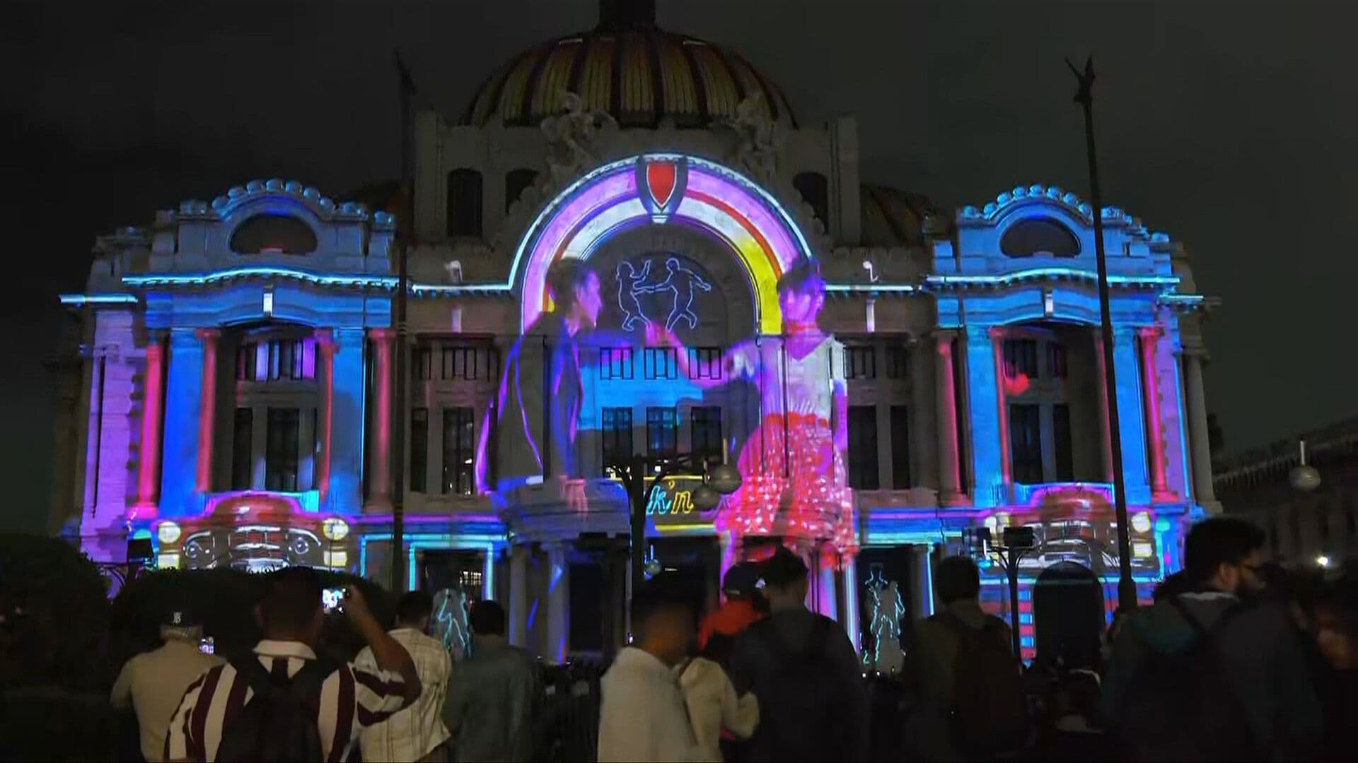 Así Luce Bellas Artes con el Espectacular Videomapping Nocturno Este Lunes en la CDMX