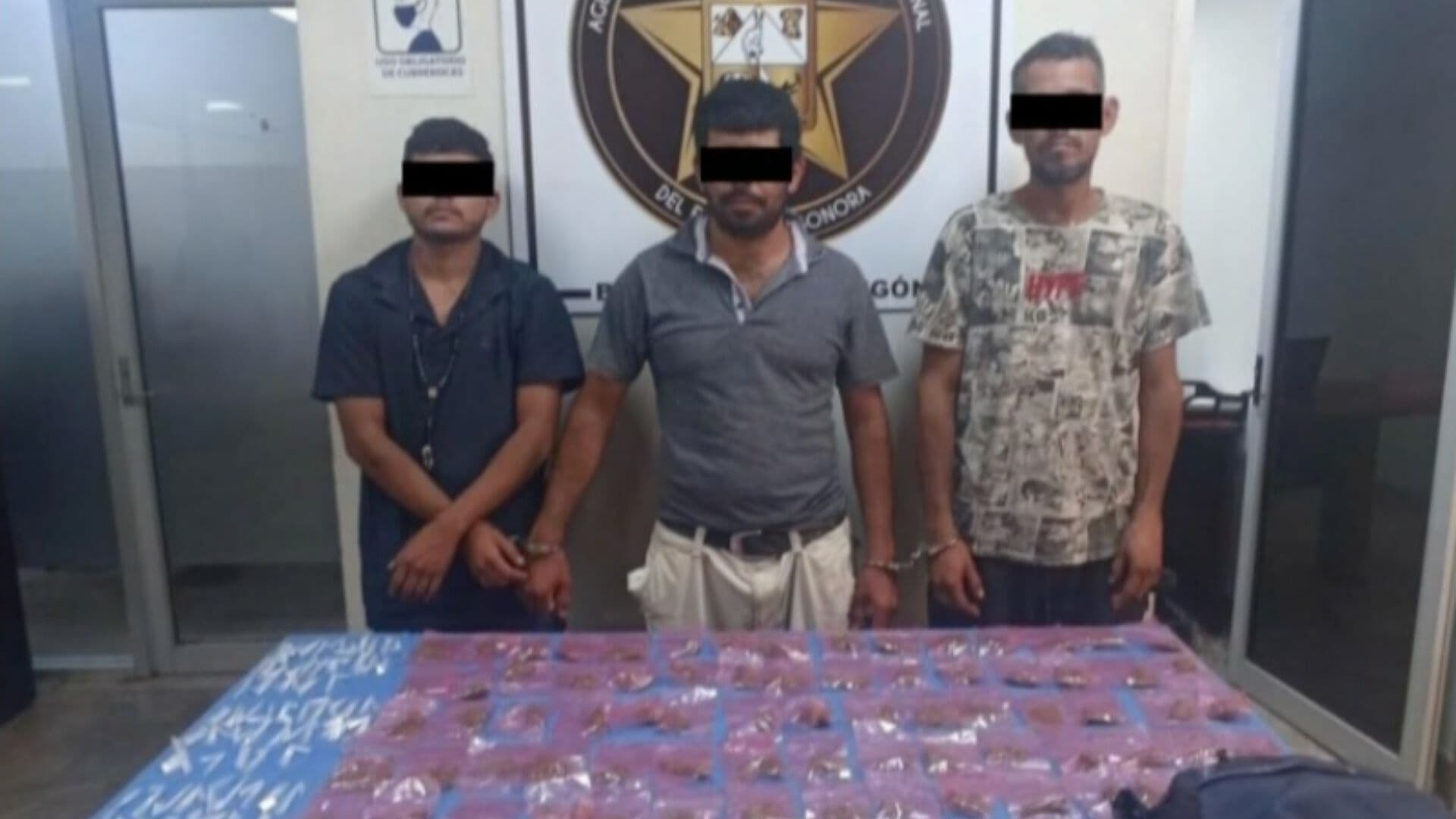 Tres Hombres Detenidos por Presunto Narcomenudeo en San Ignacio Río Muerto