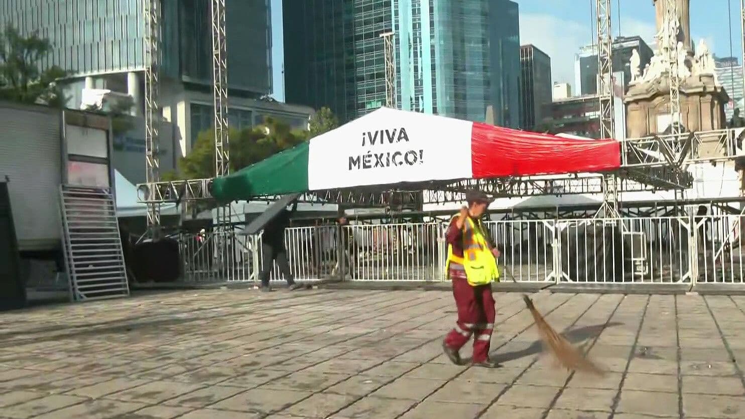 México vs Corea: Instalan Escenarios en Reforma para Fiesta Futbolera