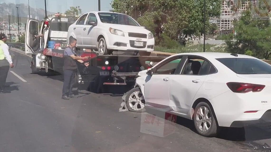 Deja 3 Lesionados Choque en Monterrey Dos son Menores