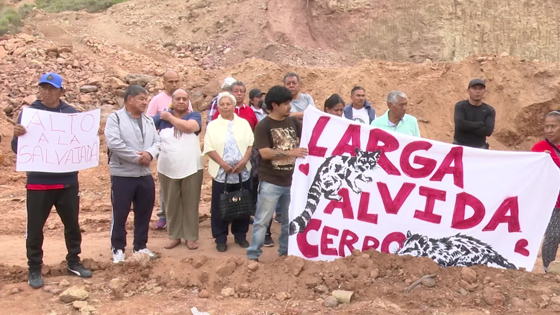 Vecinos Exigen Frenar Excavaciones en Cerro de La Cañada en Querétaro