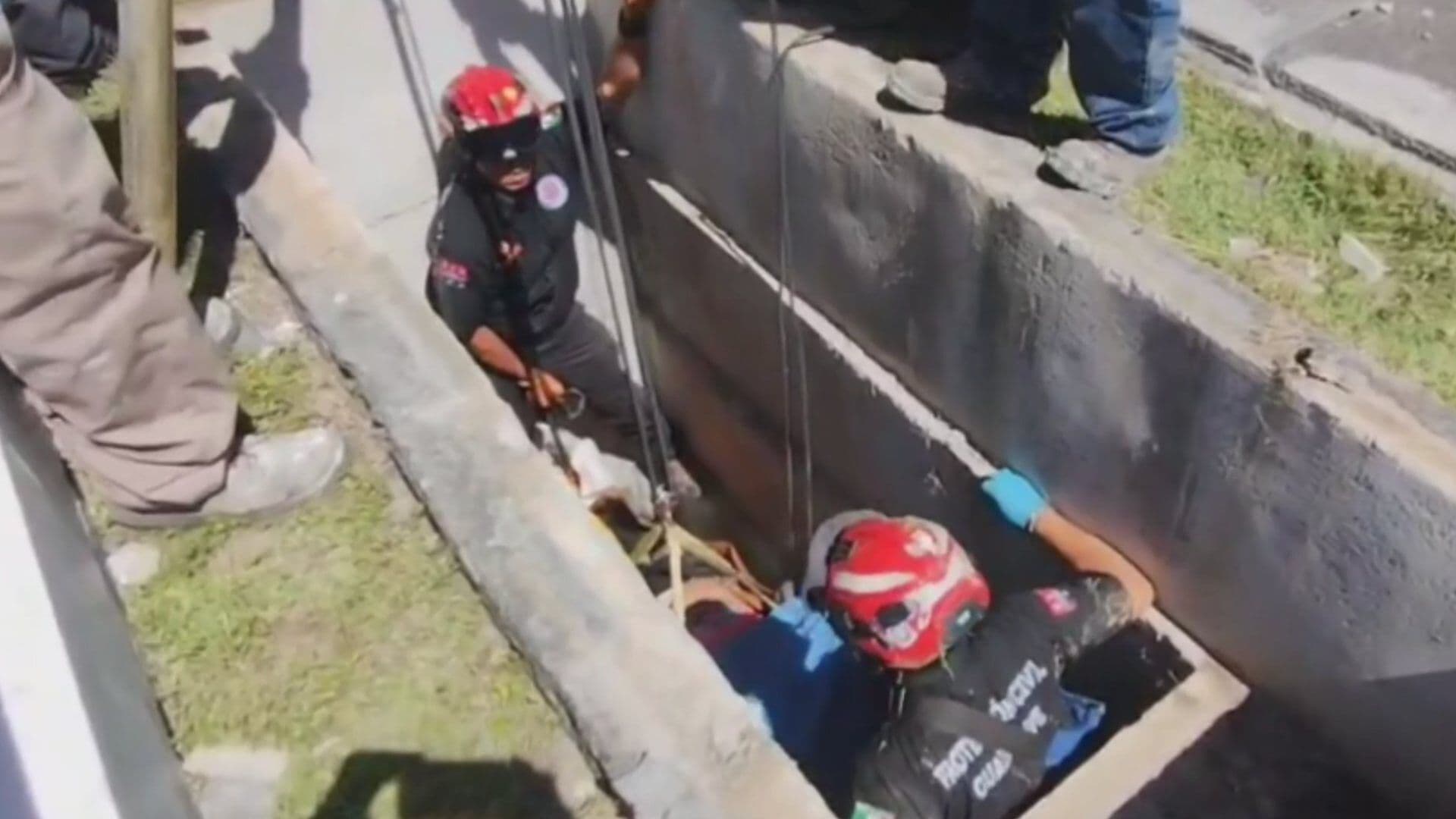 Mujer Queda Herida tras Caer Dentro de Tumba en Parque Funeral en Guadalupe, Nuevo León