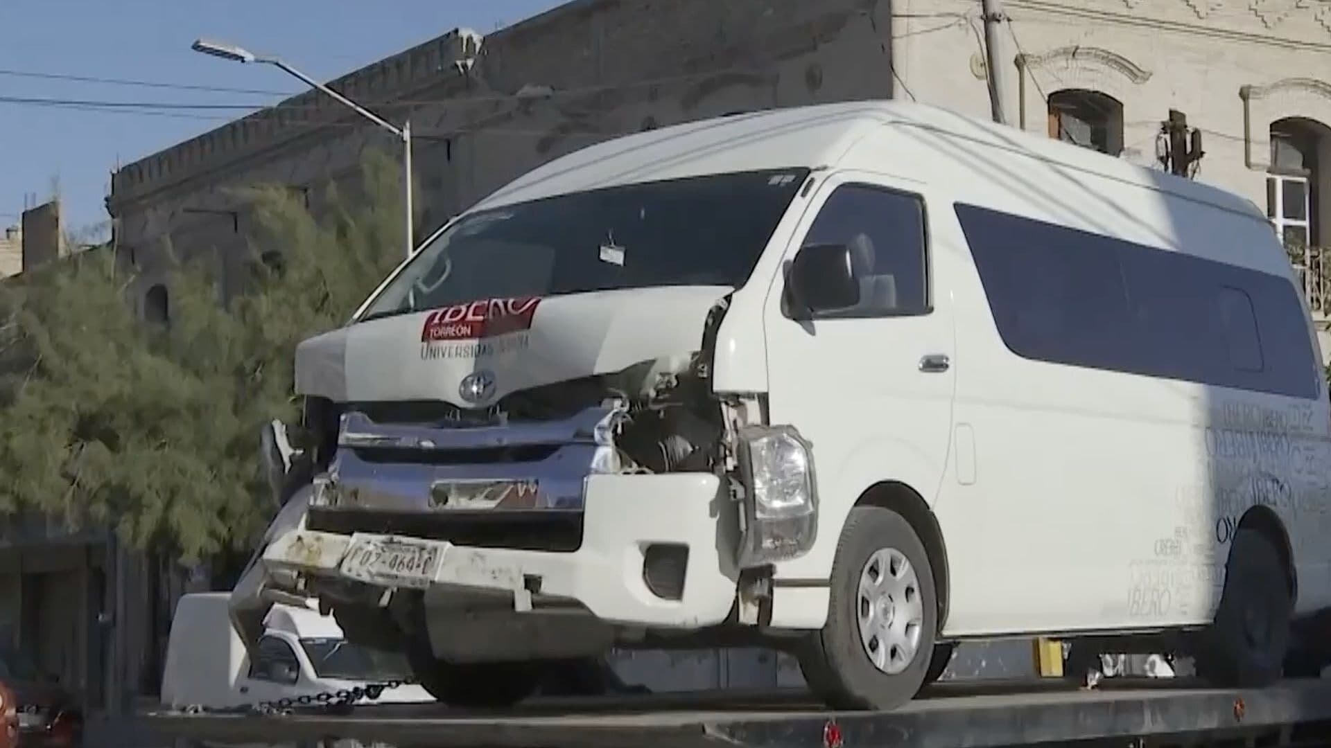 Conductor se Pasa el Alto y Provoca Choque en el Centro de Torreón; Hay 1 Lesionado
