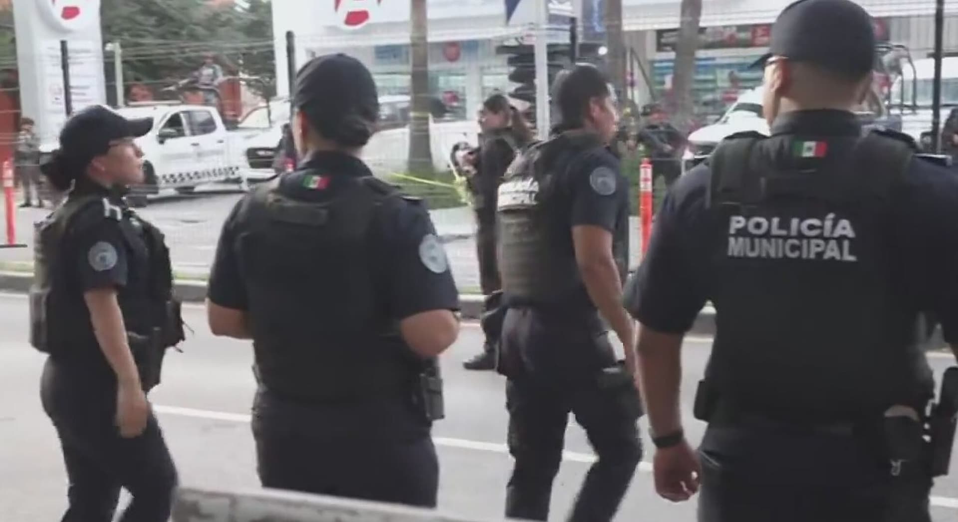 Aficionados a la Espera de la Selección de Japón; Autoridades Implementan Operativo de Seguridad