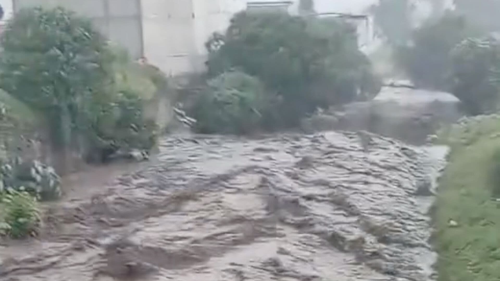 Barranca Santa Inés Desbordada Inundaciones Chalchicomula de Sesma Ciudad Serdán Puebla
