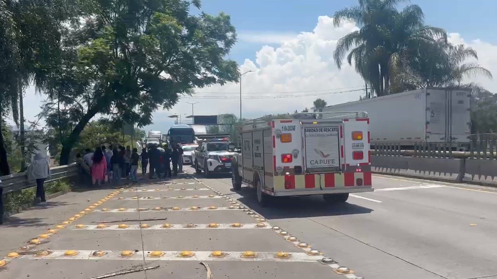 Carambola Deja una Persona Muerta y Lesionados en Autopista Orizaba Veracruz