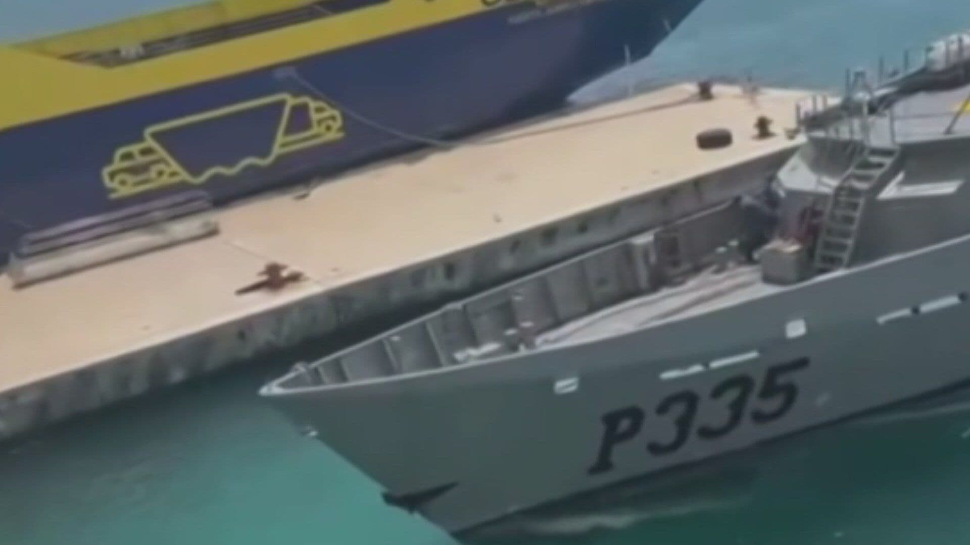 Patrulla de la Marina Presenta Falla y Choca contra Embarcación de Carga en Quintana Roo