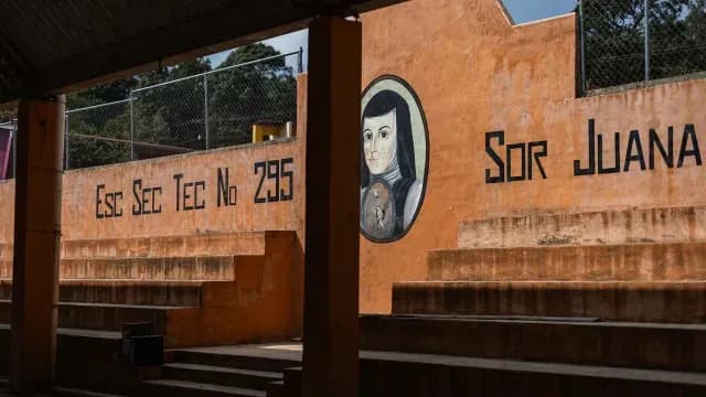 Los muros de la secundaria 295.