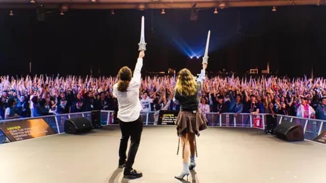 CCXP Mexico Segundo Dia Amos Universo