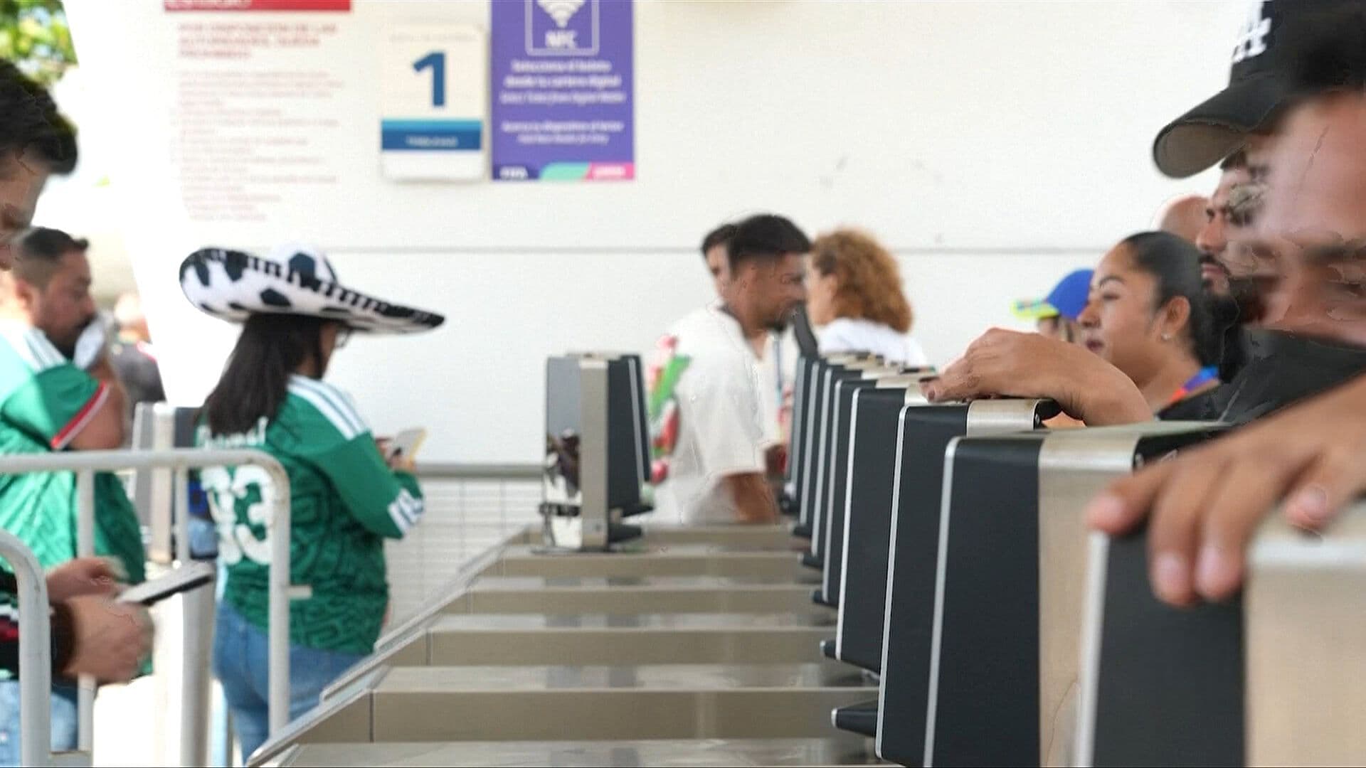 Sueño Mundialista Termina Mal para Abuelo y Nieta: Compran Boletos y Resulta Que Eran Falsos