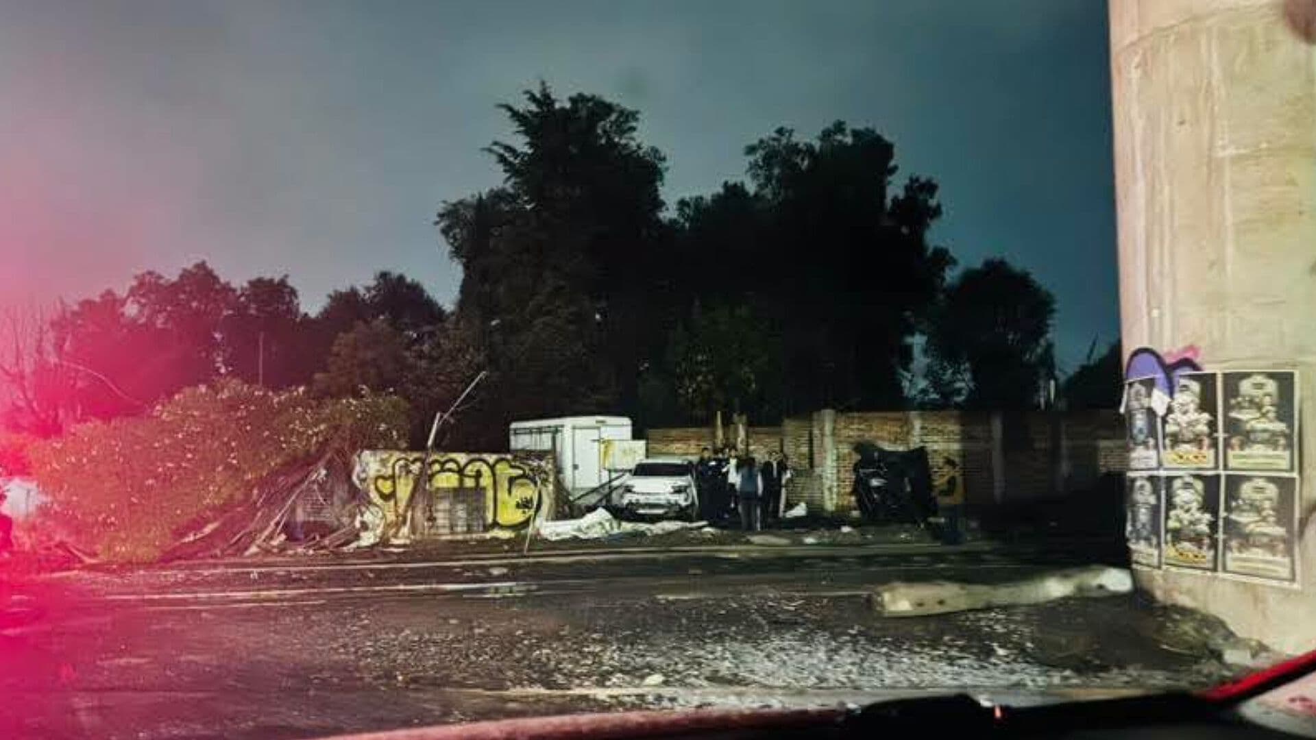 Tren Impacta Combi de Pasajeros en Tultepec; Hay Nueve Afectados y Dos Lesionados