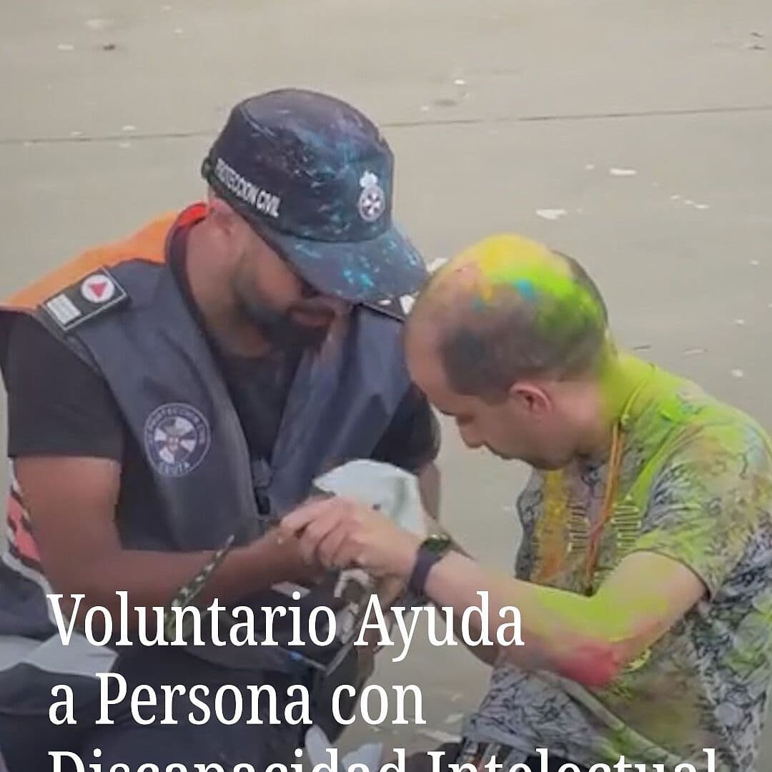 Ayuda de Voluntario Conmueve en Redes