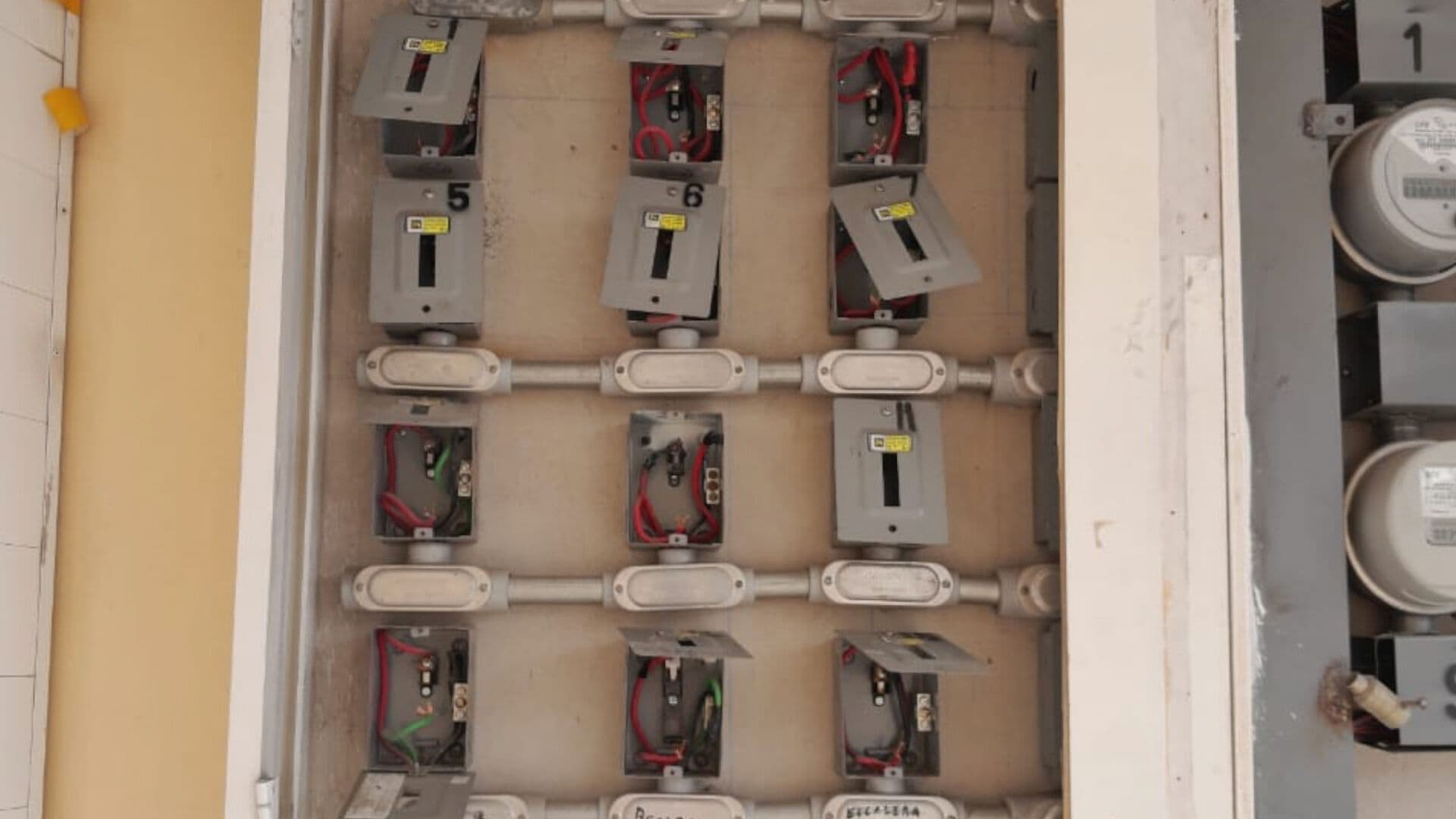 Video Robo Cable de Cobre Edificio Colonia Amor Puebla