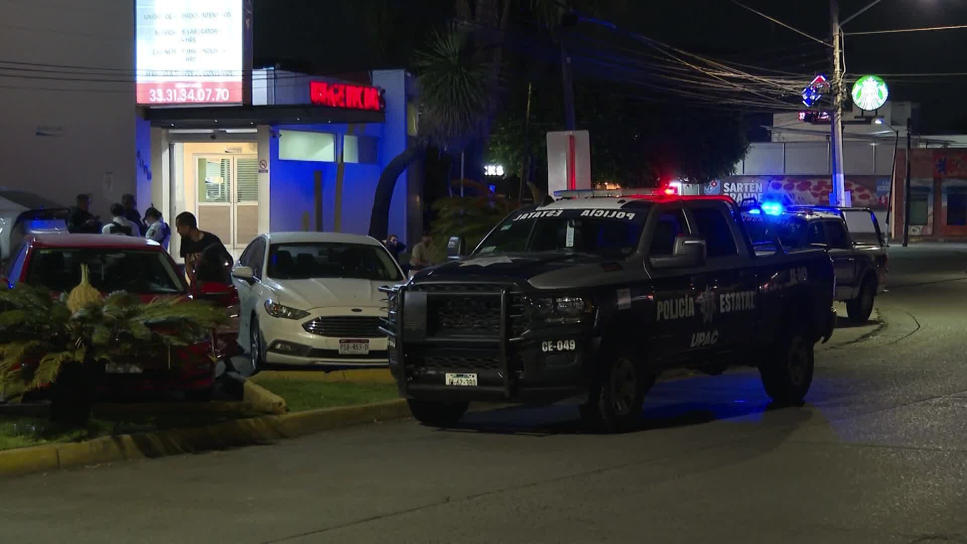 Hombre Llega a Hospital Privado de Zapopan Tras Ser Atacado a Balazos